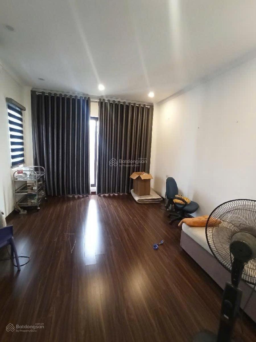 CHỦ NHÀ BÁN GẤP PHÂN LÔ CHÙA BỘC - VỈA HÈ - Ô TÔ TRÁNH. DT 82m2 - MT 6m. GIÁ 33 TỶ. CHỦ NHÀ BÁN GẤP PHÂN LÔ CHÙA BỘC - VỈA HÈ - Ô TÔ TRÁNH. DT 82m2 - MT 6m. GIÁ 33 TỶ.