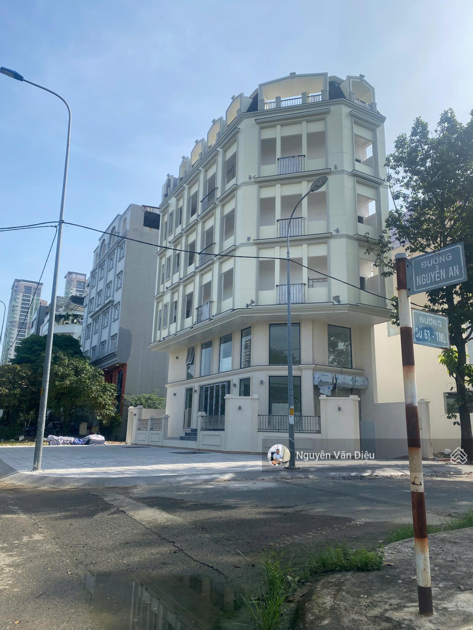 Siêu Vị Trí -Bán Nhà Góc 2 mặt tiền Đường Nguyễn Thanh Sơn Q.2 -DT 16x20m- Hầm 6 tầng - Giá 65 tỷ