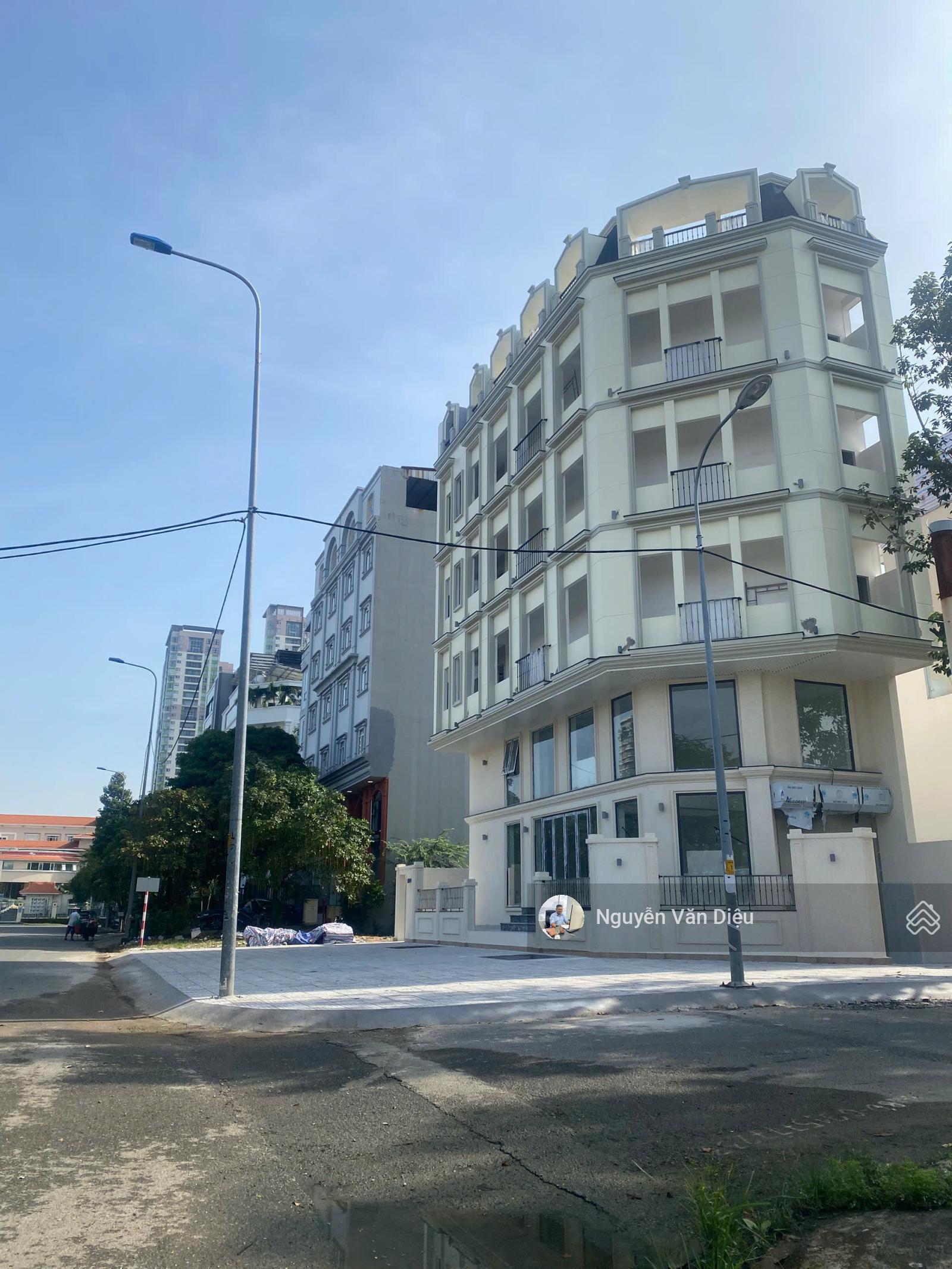 Siêu Vị Trí -Bán Nhà Góc 2 mặt tiền Đường Nguyễn Thanh Sơn Q.2 -DT 16x20m- Hầm 6 tầng - Giá 65 tỷ