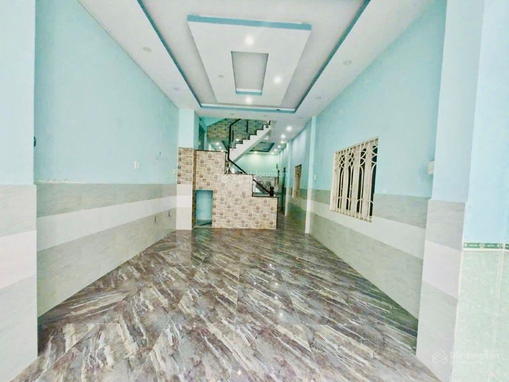 Nhà đẹp 2 tầng sát cạnh Tên Lửa đường ô tô thông ngang hiếm 5m nhỉnh 4 tỷ Nhà đẹp 2 tầng sát cạnh Tên Lửa đường ô tô thông ngang hiếm 5m nhỉnh 4 tỷ