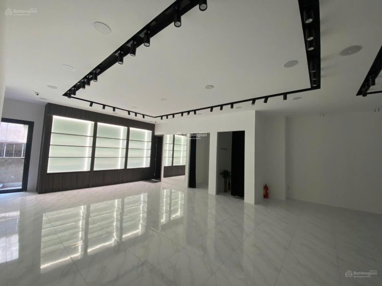 Bán gấp mặt tiền Lê Quang Định. Diện tích 10x45, CXD hầm 7 tầng. Thương Hiệu đang thuê. Giá 40 tỷ