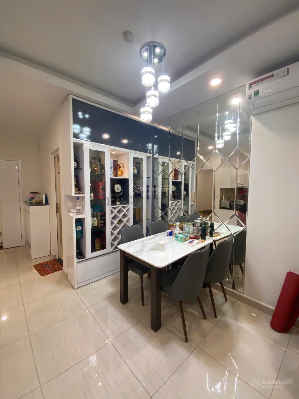 Cho thuê căn hộ 2PN 2WC full nội thất cao cấp 12 triệu ở liền Moonlight Boulevard Kinh Dương Vương