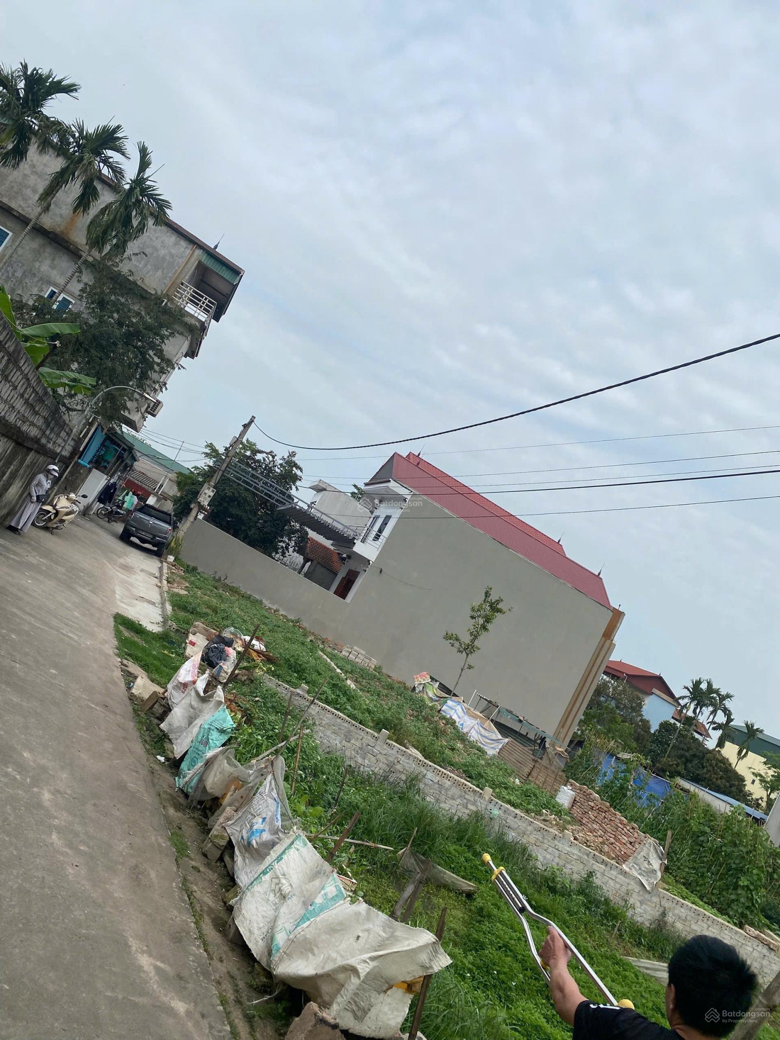 CHÍNH CHỦ GỬI BÁN LÔ ĐẤT SÁT KHU ĐẤU GIÁ ĐANG LÀM
PHÙ YÊN - VIÊN AN - ỨNG HÒA