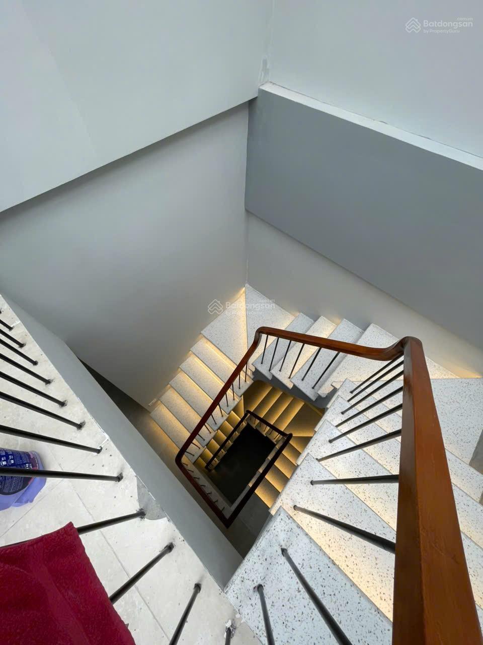 Chính chủ bán căn penhouse duplex diện tích 250m2 tại Berriver Jardin Long Biên, giá chỉ 18,5 tỷ