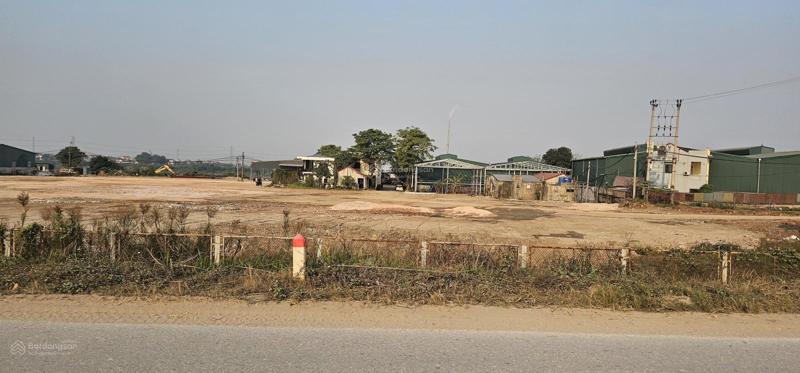 Cho thuê kho, bãi. Tại cảng Hồng Vân. Giáp cầu Vành Đai 4. Mặt sông Hồng Cho thuê kho, bãi. Tại cảng Hồng Vân. Giáp cầu Vành Đai 4. Mặt sông Hồng