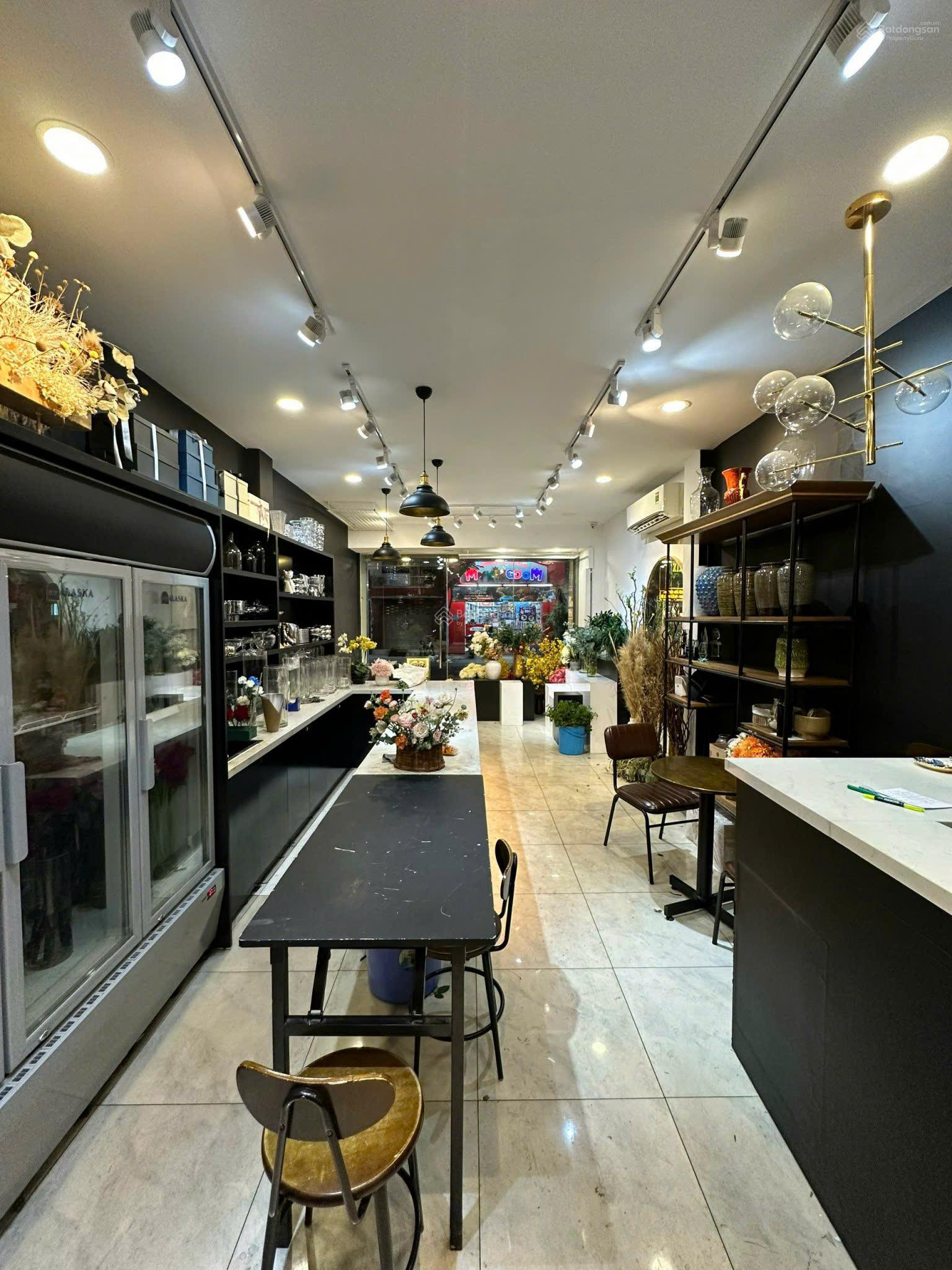 Bán Nhà VIP Nhất Tuyến Đường Điện Biên Phủ, Quận 3-DT 8x16m- 4 Tầng- HĐT 130triệu - Giá 45ty