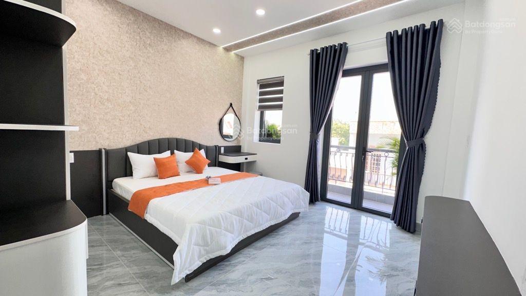 Nhà 5 tầng THANG MÁY FULL NỘI THẤT đường THỚI AN 13, phường TA Q12, dt 84m2 (4mx20m) Hẻm Ôtô thông