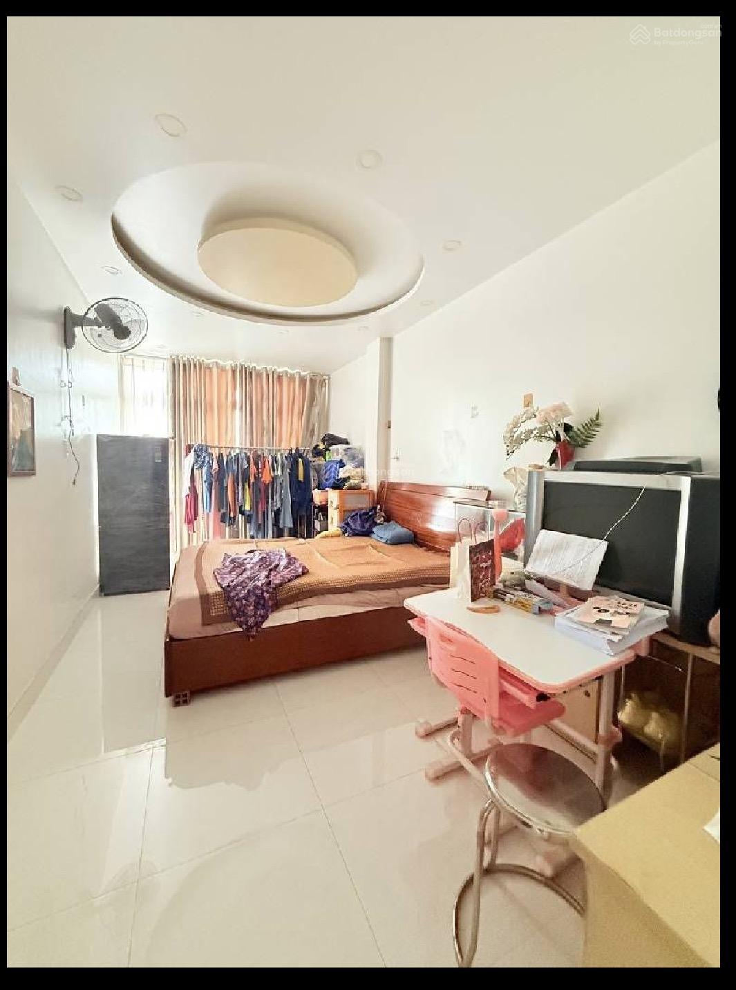 * Bán nhà MTKD gần Nguyễn Thị Thập,đường 10m,Quận 7,6 tầng có Thang Máy,DT:6x10, Giá: 22 Tỷ