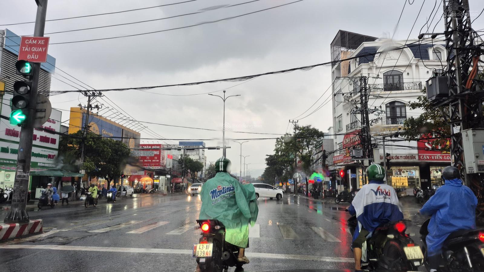 Hải Châu, Lô đất 2 mặt thoáng tặng kèm nhà cấp 4, trục chính 10.5m ngay kề 30 tháng 4.