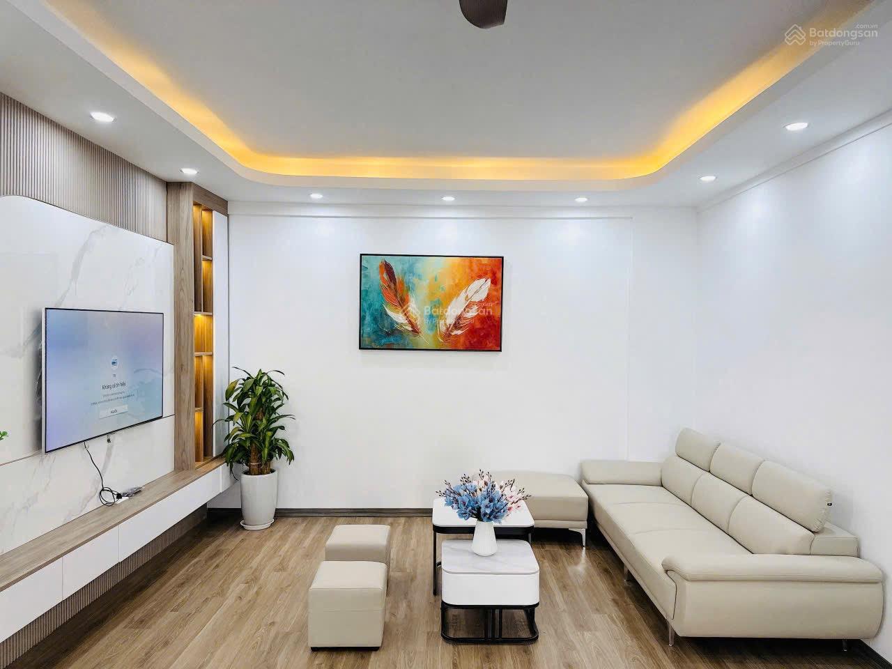 CHUNG CƯ XA LA 3 PHÒNG NGỦ NHÀ ĐẸP LONG LANH FUUL NỘI THẤT 102 M CHỈ 6.4 Tỷ