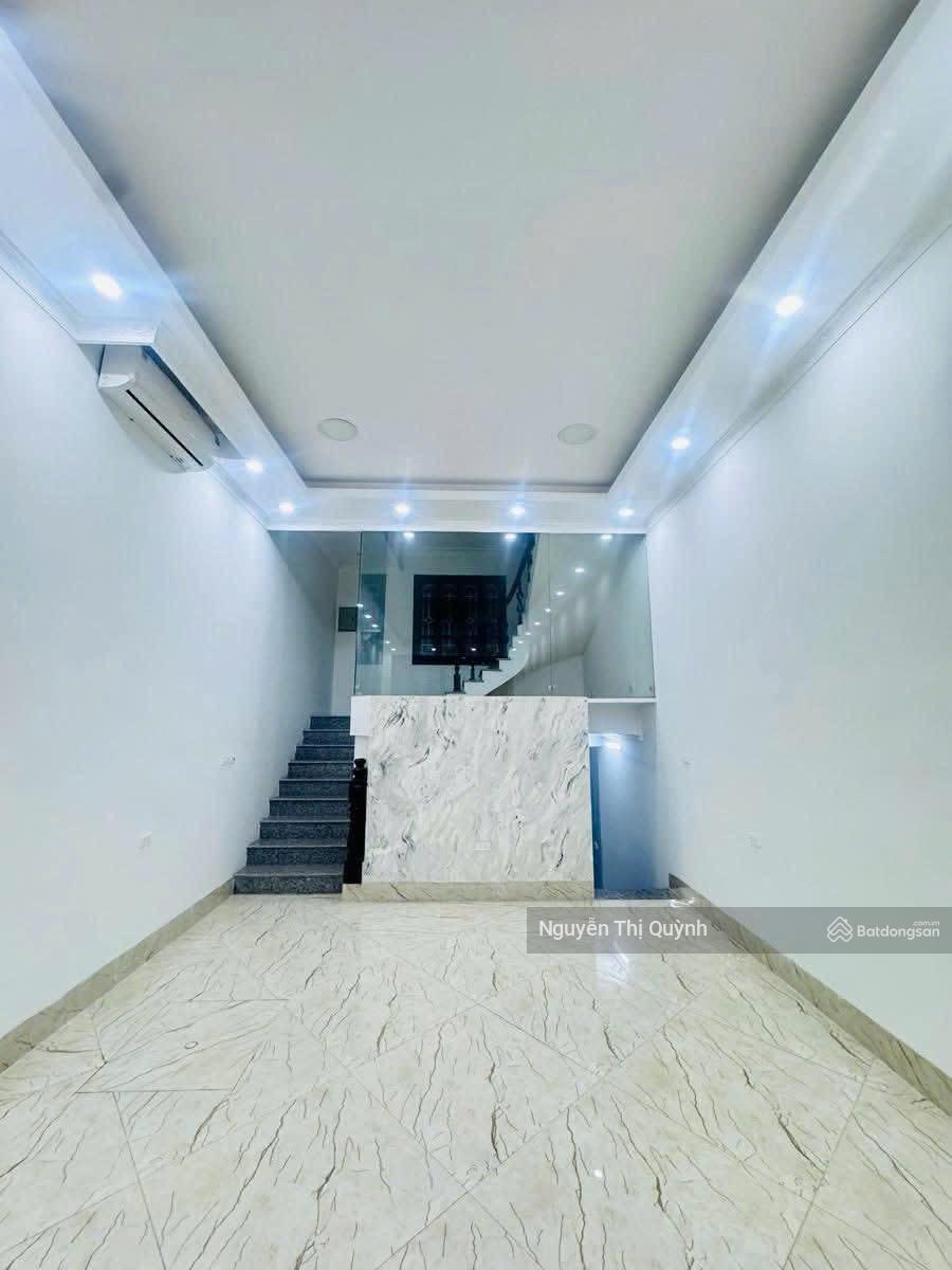 Bán Nhà Mặt Phố Hồ Tùng Mậu 67m2 x 6T thang máy. MT: 5m. Giá: 28 tỷ.