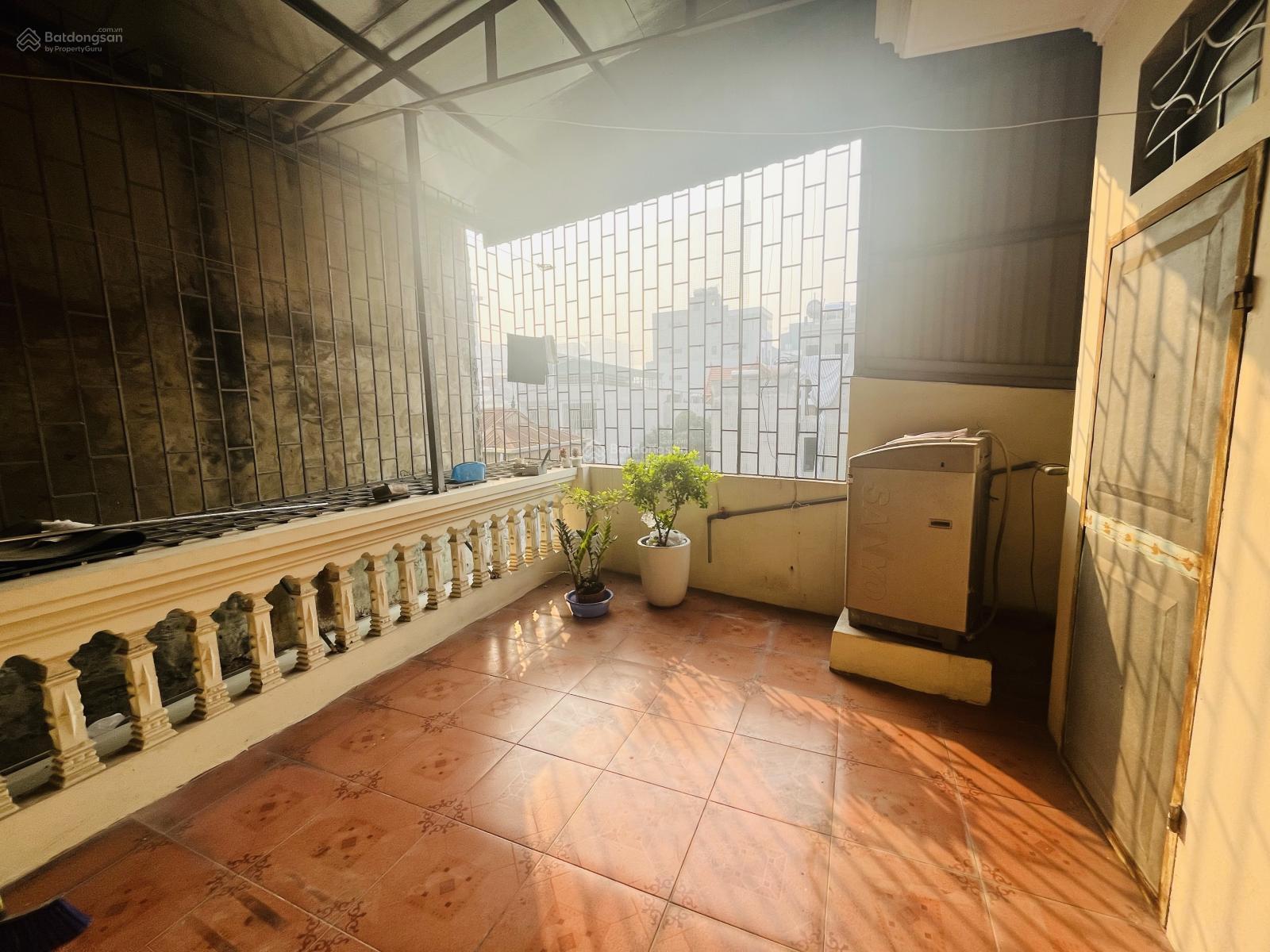 Bán nhà ngõ 245 Định Công 35m2. Sổ đỏ không quy hoạch. Giá chào 5.9 tỷ