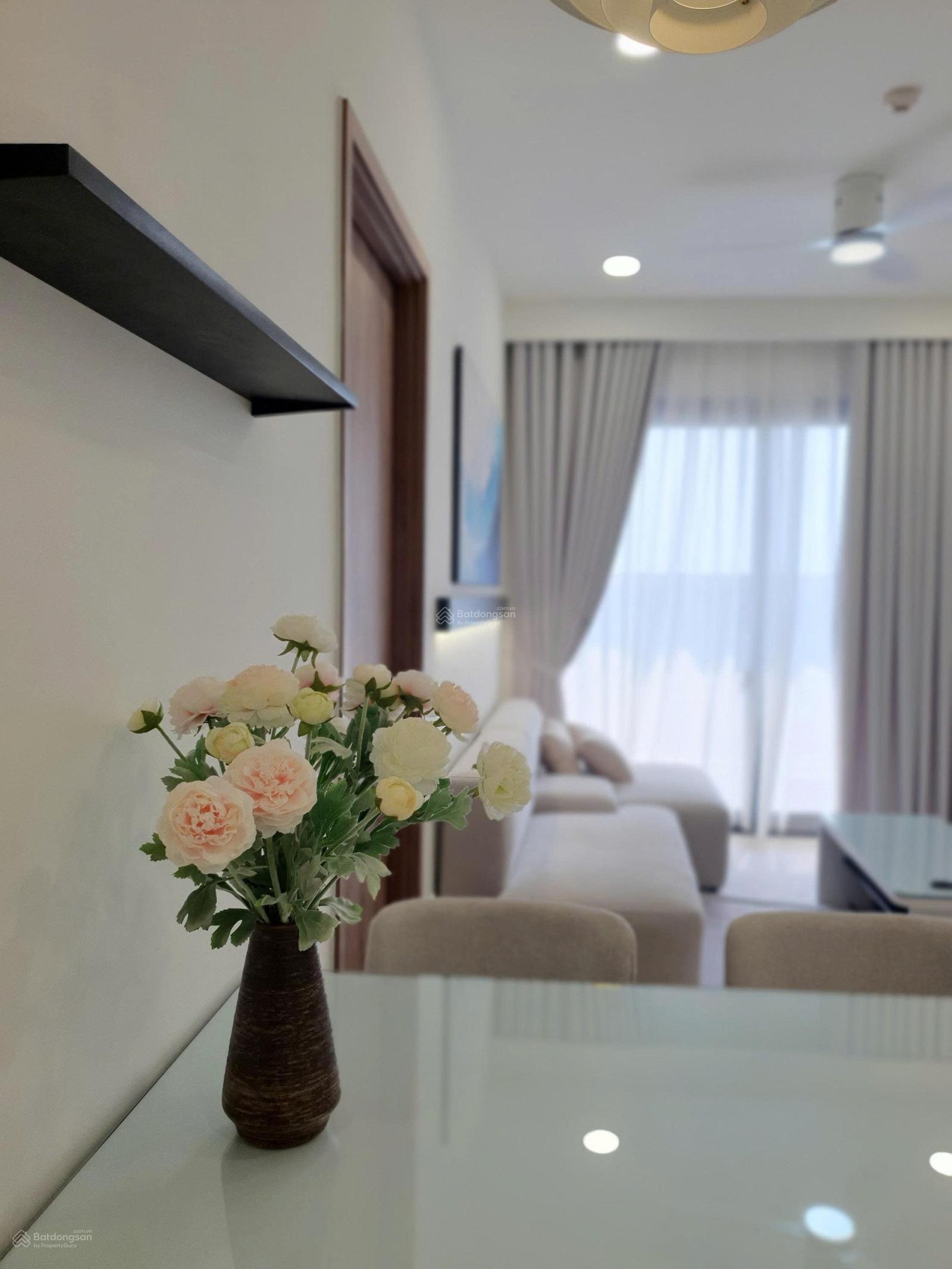 Căn 2 phòng ngủ 69m2, sang nhượng giá tốt, sẵn hợp đồng 16 triệu/tháng, cạnh Aeon