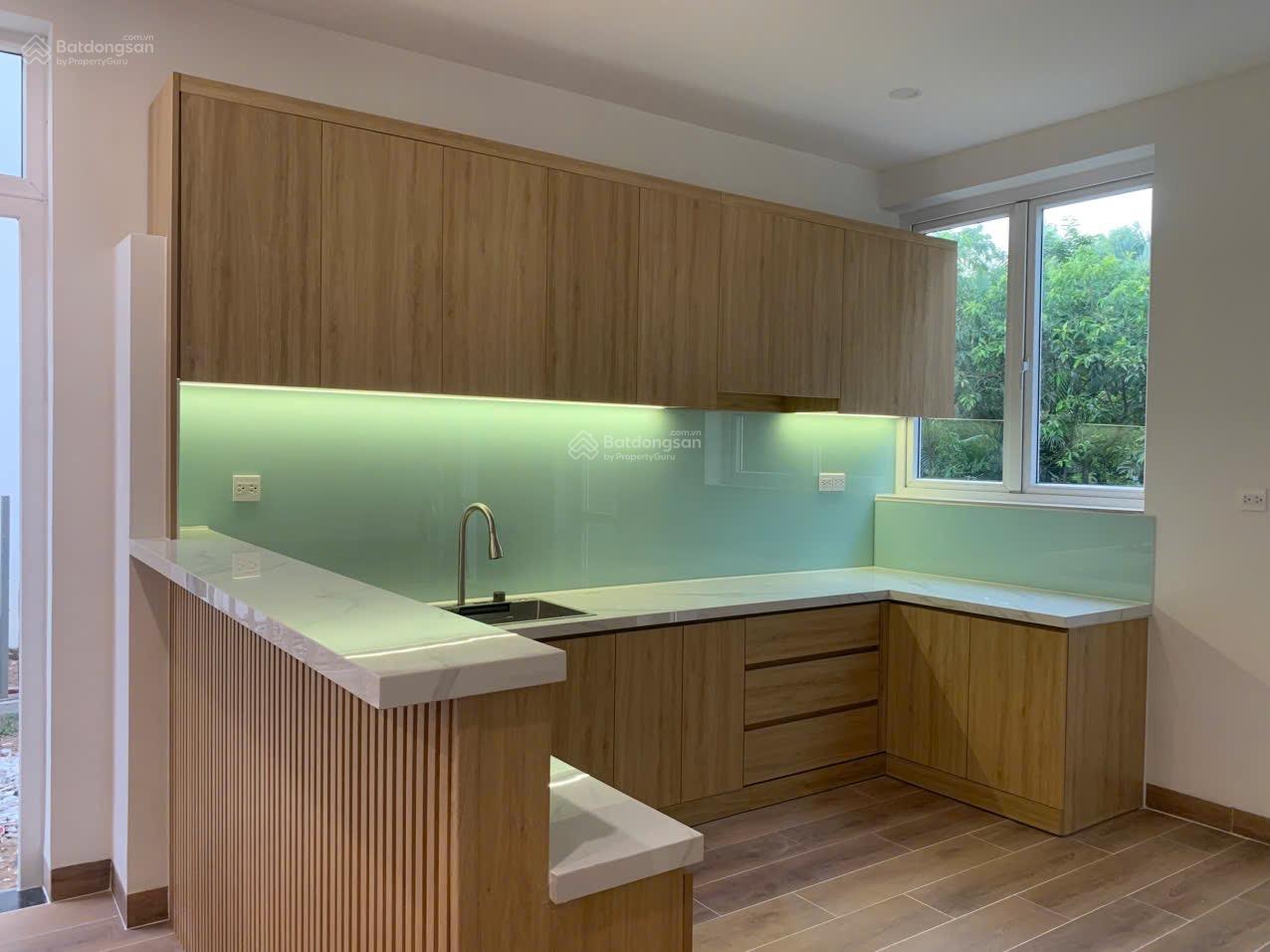 Cho thuê BT tại Dragon Village, 10 triệu VND, 160m2, view đẹp, uy tín, Q9, HCM