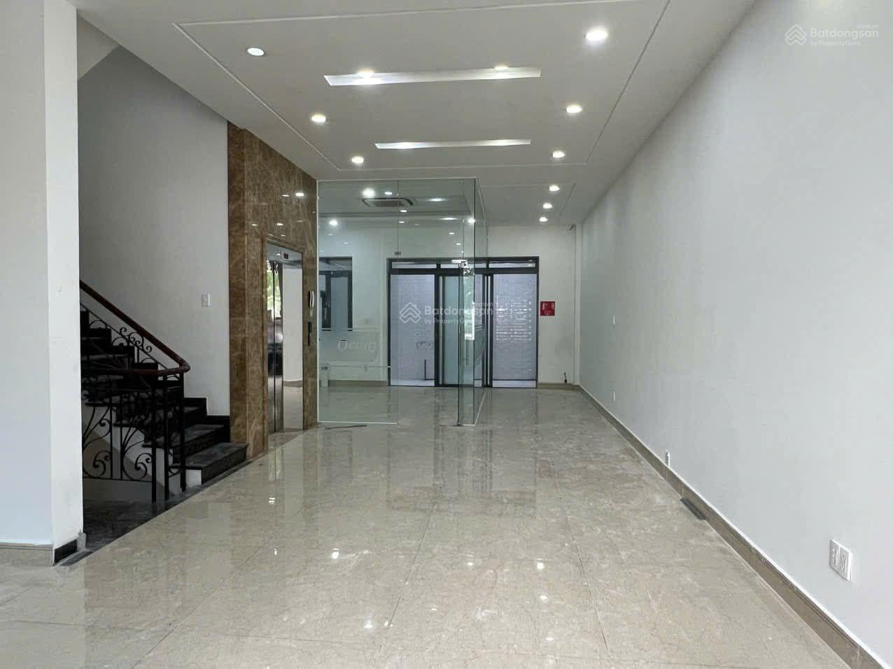 Cho thuê văn phòng nguyên căn biệt thự 7,5*20m giá 90tr tại KĐT Him Lam