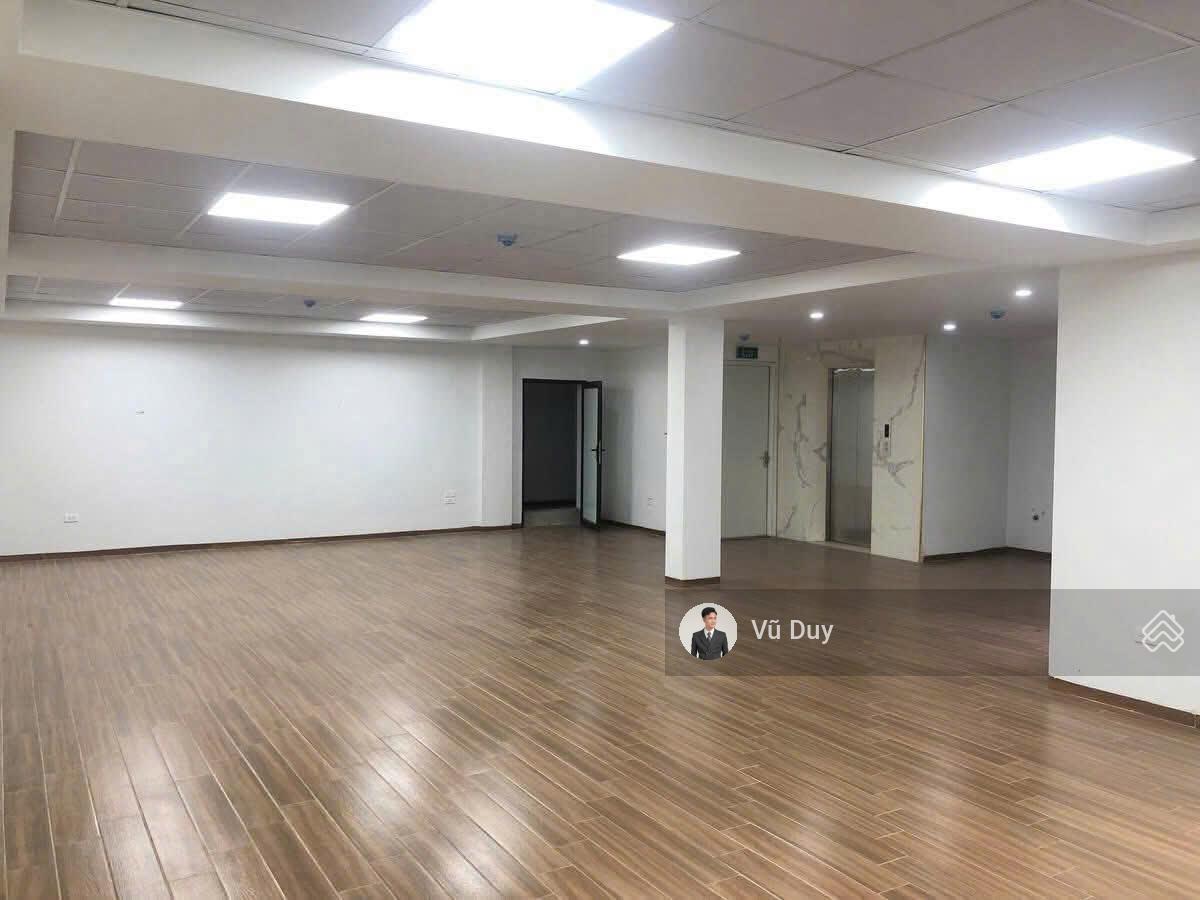 Cho thuê văn phòng Phố Vọng, Hai Bà Trưng DT 150m2 giá 20 triệu