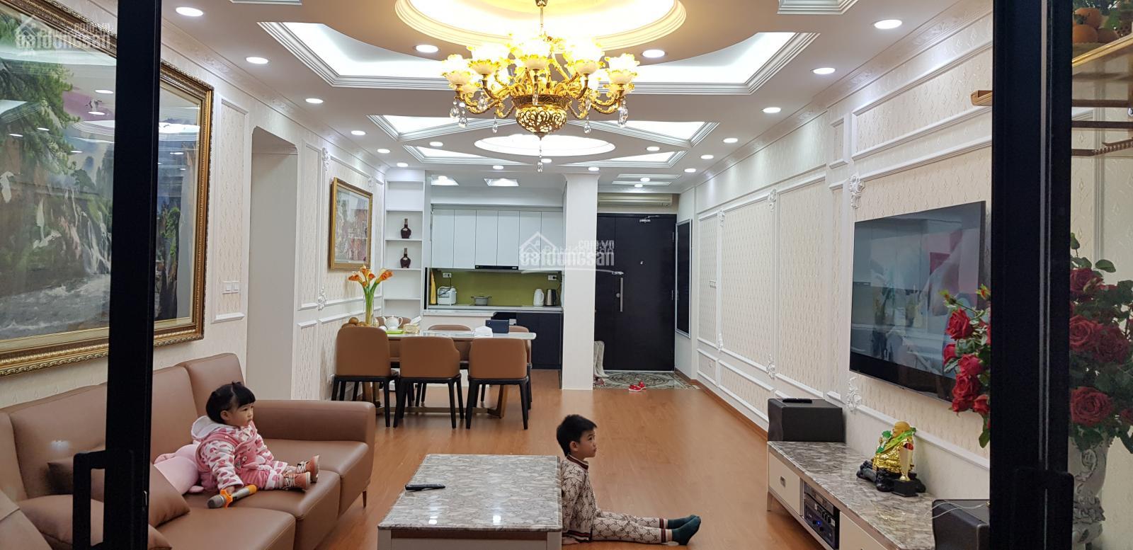 Bán căn hộ CC 120m2, giá siêu hời chỉ với 9,99 tỷ tại Khu Nhà ở KD Dịch Vọng, Cầu Giấy, Hà Nội