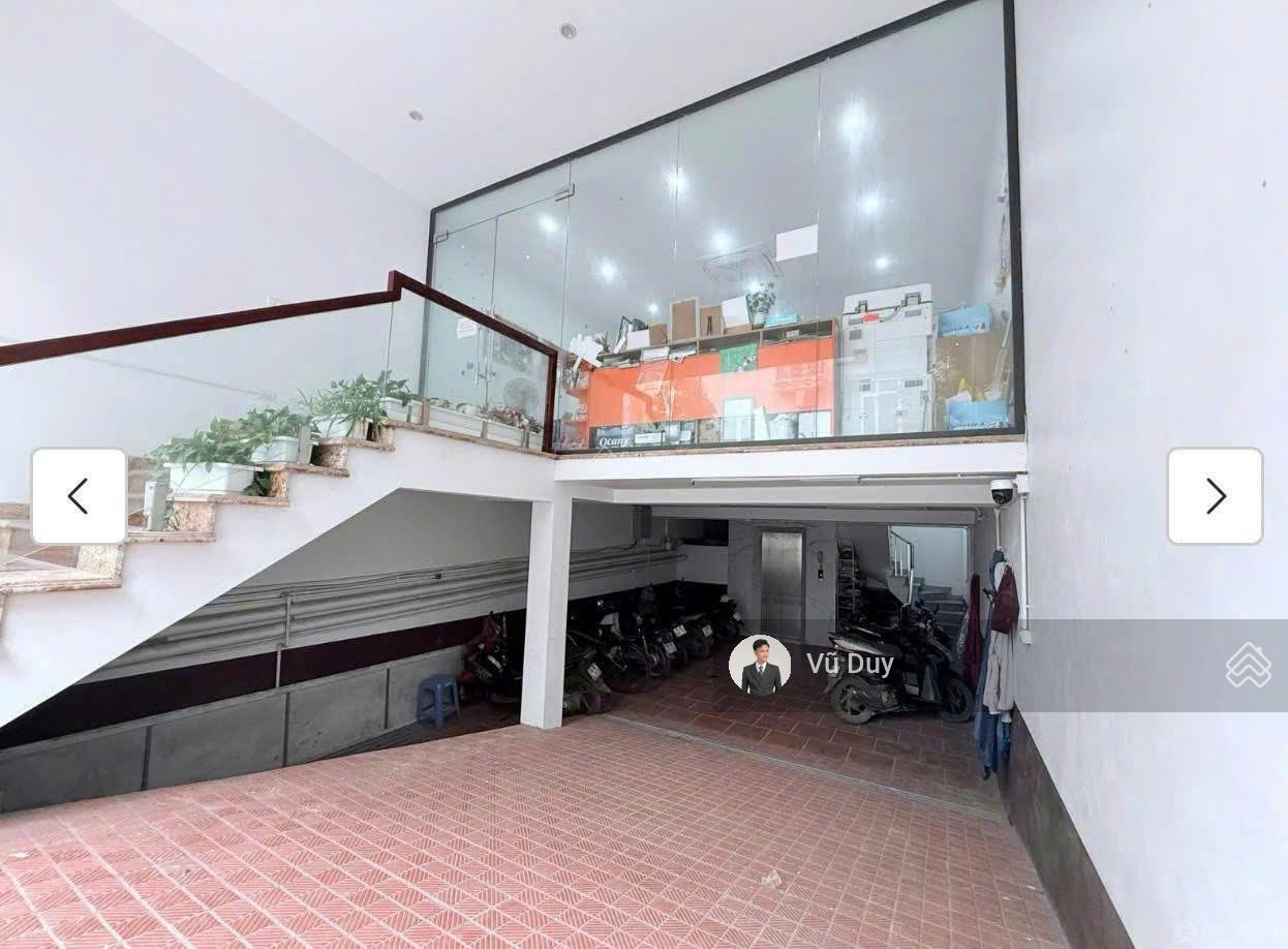 Cho thuê văn phòng Kiều Mai, Bắc Từ Liêm DT 100m2 giá 11 triệu/th