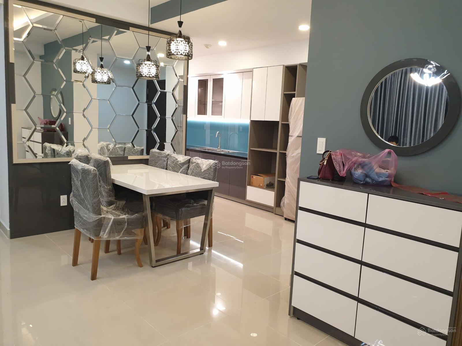 Cho Thuê Căn hộ Lucky Palace , 3PN , 2WC ,114m2 , Full Nội Thất ,Giá : 18.5 triệu/th , 0908 435 ***