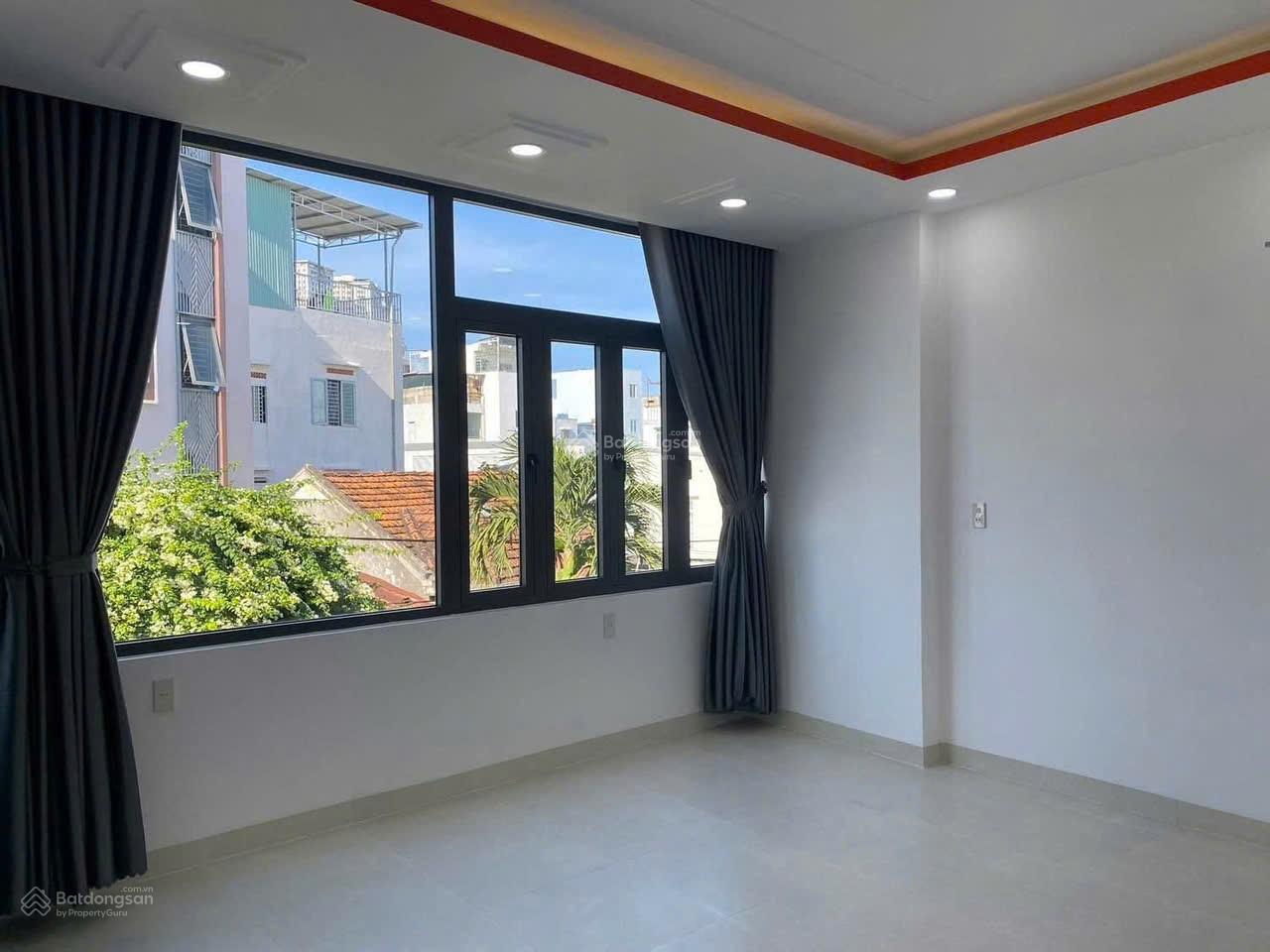 Nhà GÓC 2 MẶT THOÁNG, 3 tầng Mai An Tiêm _ gần ĐH NHA TRANG, Sẵn dòng tiền cho thuê Giá : 7,250 tỷ