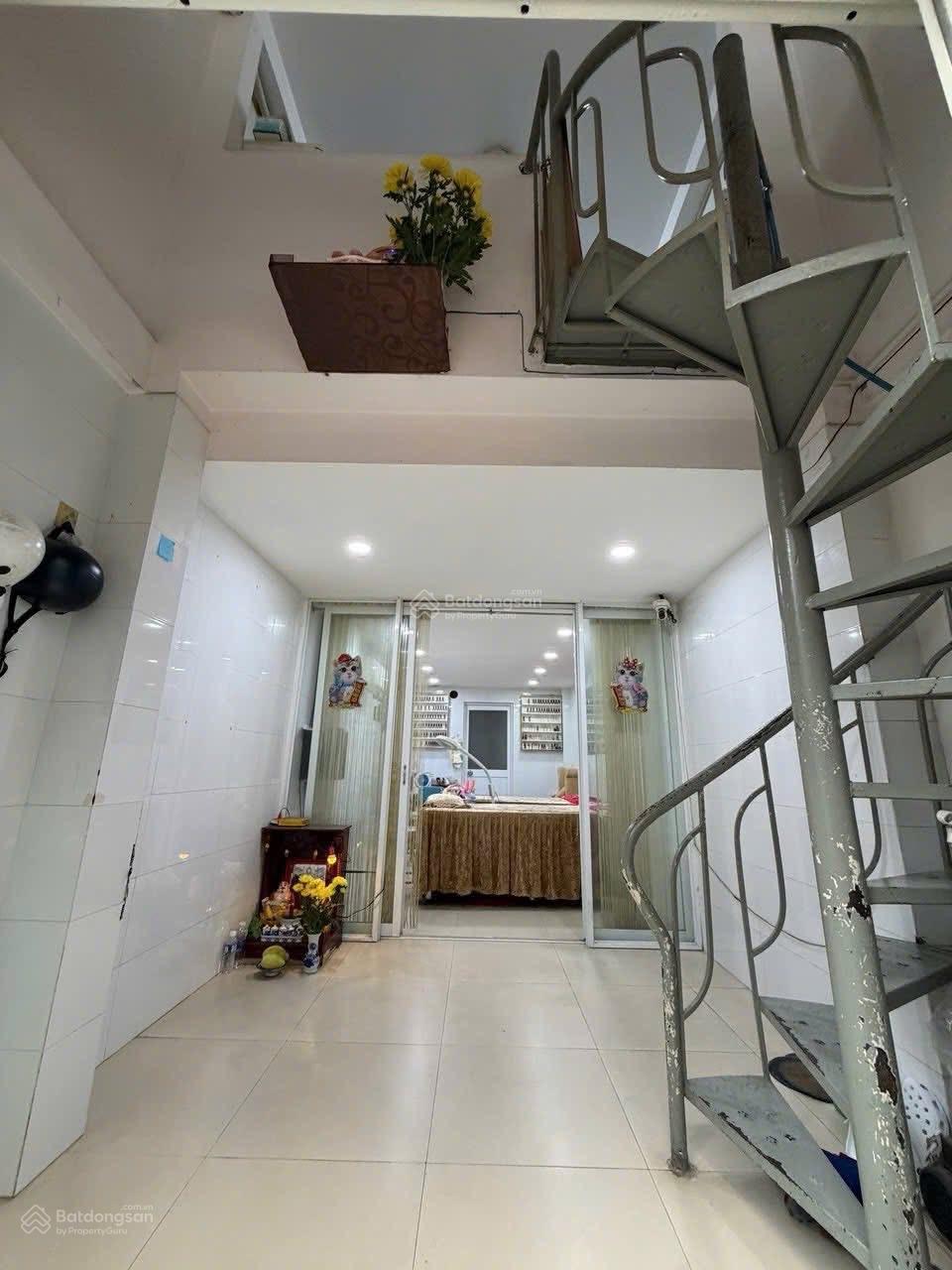 Nhà bán 2 tầng lửng 2,9 x 8 - Hẻm 4m đường Nguyễn Biểu P2Q5 cũ - vị trí kinh doanh tốt - Sổ HC đủ