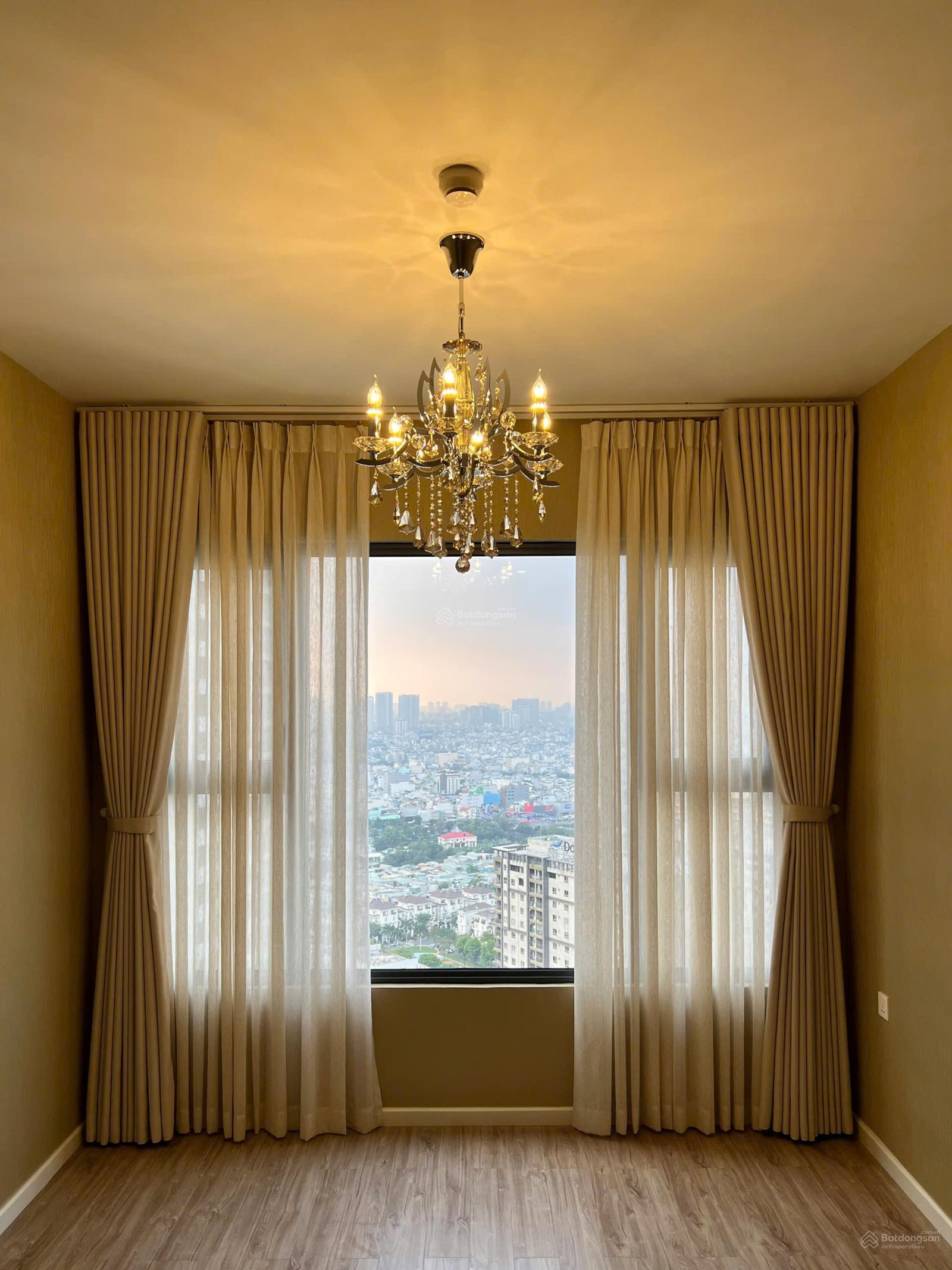 The Infiniti Riviera Point căn 3PN giá 12,5ty view đẹp tầng cao . LH 0905 555 ***