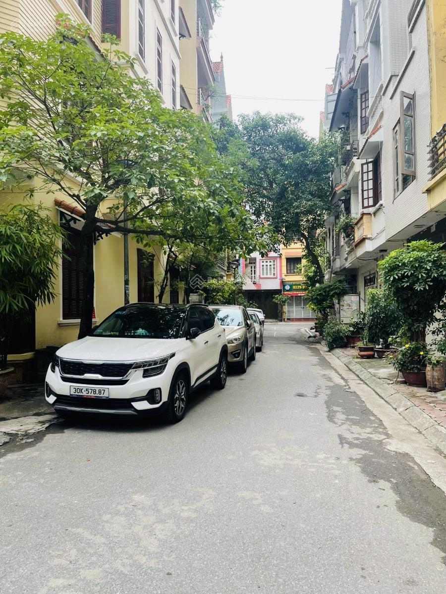 Nhà 2 mặt thoáng - gần phố - ô tô tránh - sổ đỏ sẵn KĐT Văn Quán - 68m2 - MT: 4,2m, giá: 21tỷ