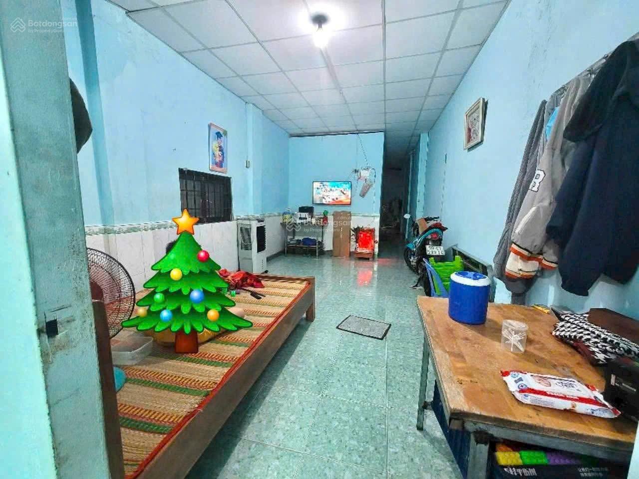 Nhà cấp 4 cũ. Mặt tiền đường 42 Linh Đông. Giá tốt đầu tư. Sổ sạch. 2MT trước sau. Gần chợ Thủ Đức Nhà cấp 4 cũ. Mặt tiền đường 42 Linh Đông. Giá tốt đầu tư. Sổ sạch. 2MT trước sau. Gần chợ Thủ Đức