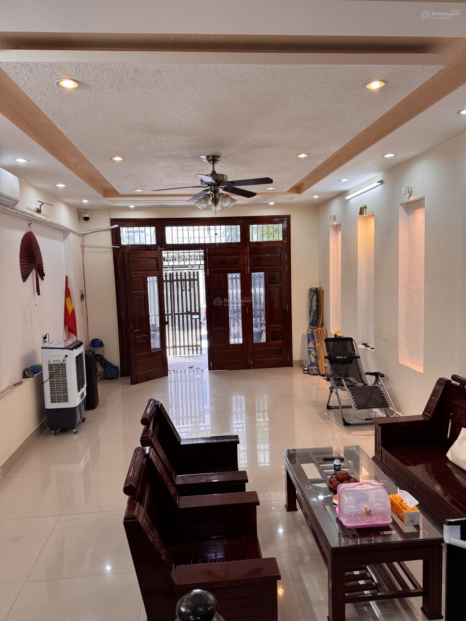 Cần bán nhà tại kđt Phước Long A Phường Nam Nha Trang full nội thất đẹp 97m2 ngang 5 đã có sổ