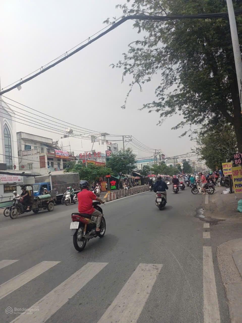 Mặt tiền đường Huỳnh Tấn Phát, sát Quận 7 KDBB tuyệt vời. 265 m2 hơn 19 tỷ