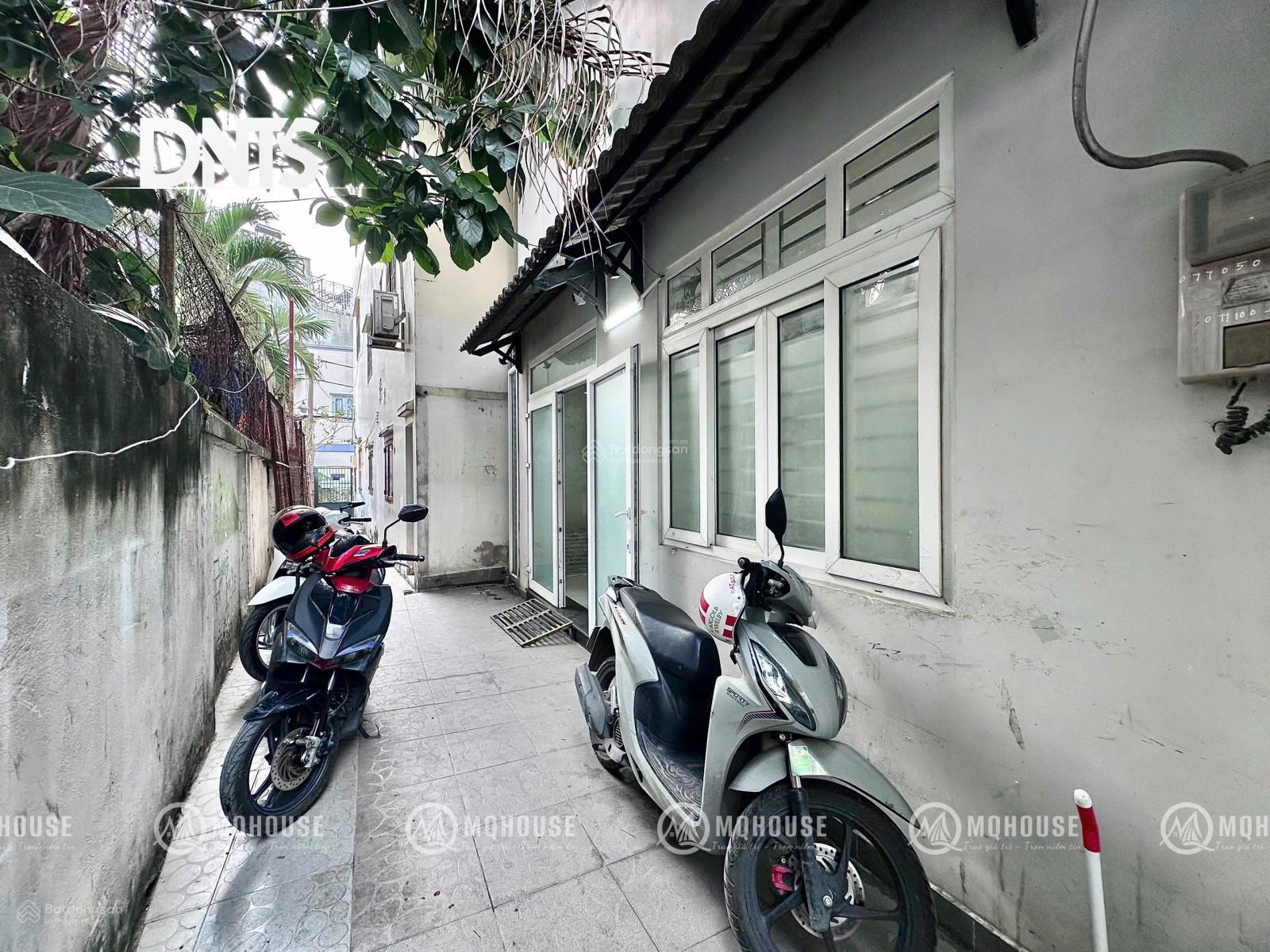 Cho thuê nhà 3 tầng 4PN gần trường ĐH Văn Lang, chợ Nguyễn Xí P13 Bình Thạnh Cho thuê nhà 3 tầng 4PN gần trường ĐH Văn Lang, chợ Nguyễn Xí P13 Bình Thạnh