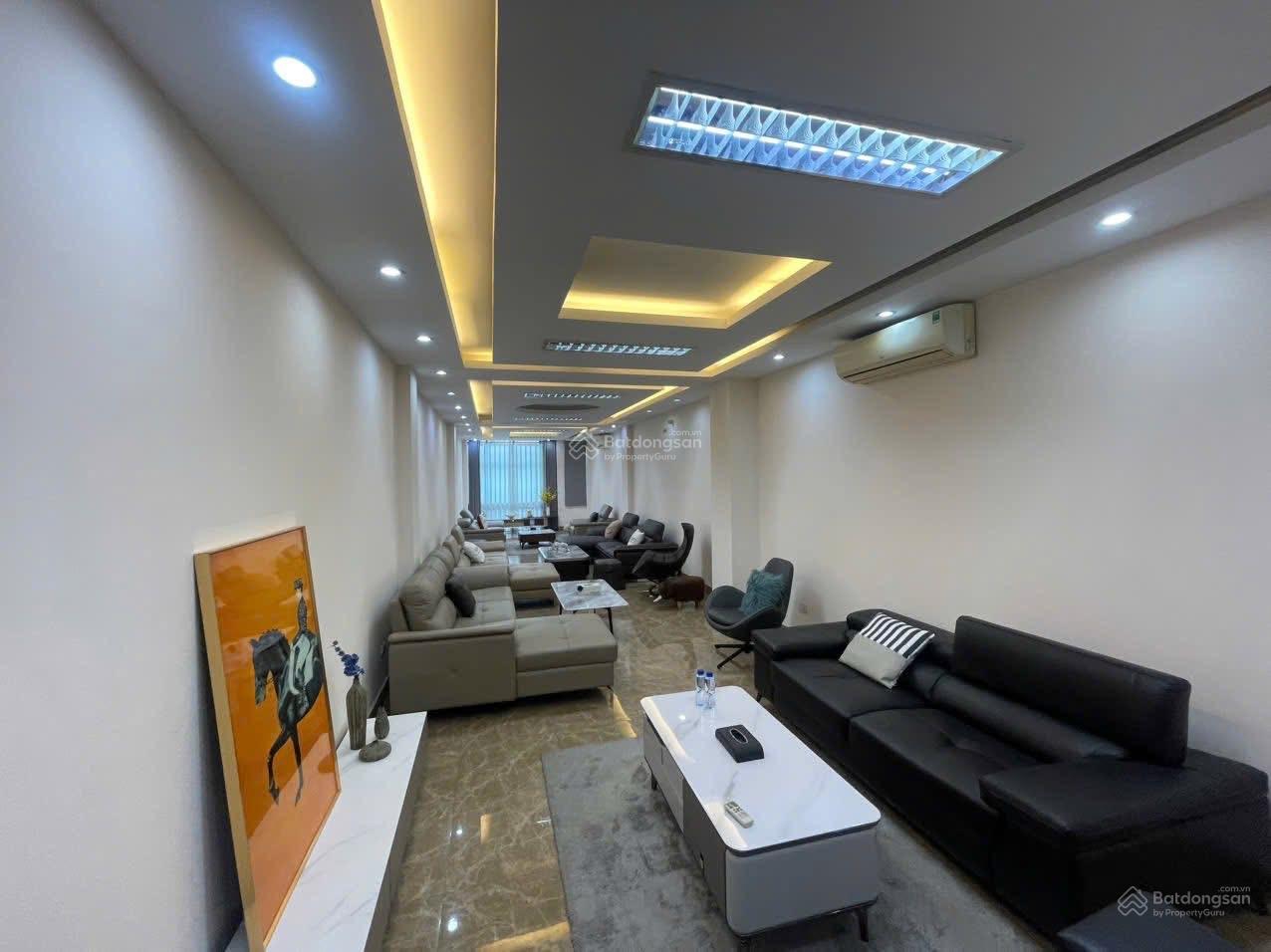 Đi Mỹ bán gấp - mặt phố Tôn Đức Thắng, Đống Đa 108m2, 7 tầng thang máy giá chỉ nhỉnh 39 tỷ