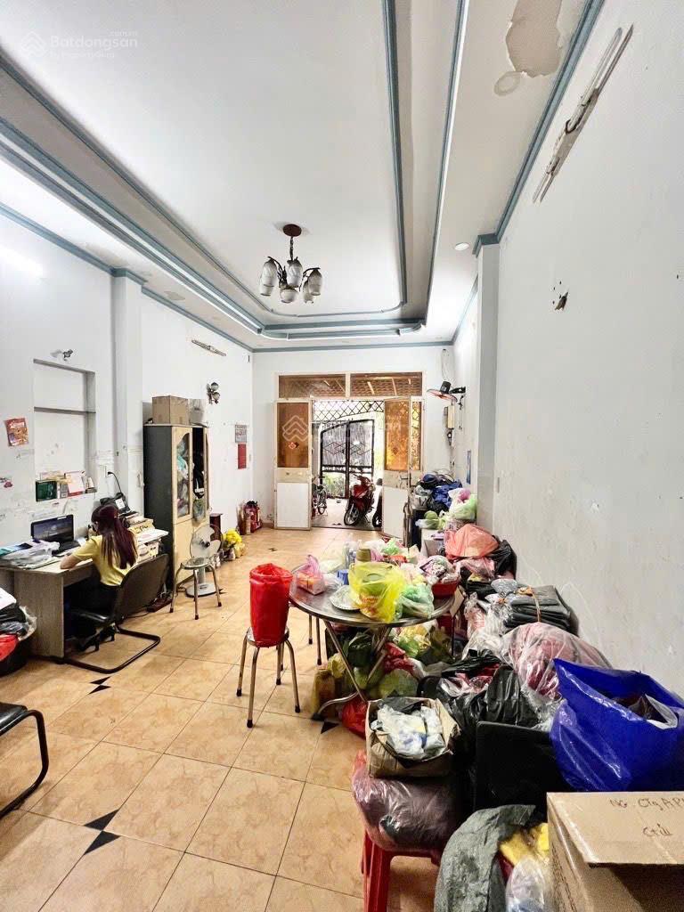 Ngay Tân Thành, Âu Cơ, Luỹ Bán Bích, nhà 3 tầng BTCT, 100m2 (4x25m) HXH thông, oto vô nhà Ngay Tân Thành, Âu Cơ, Luỹ Bán Bích, nhà 3 tầng BTCT, 100m2 (4x25m) HXH thông, oto vô nhà