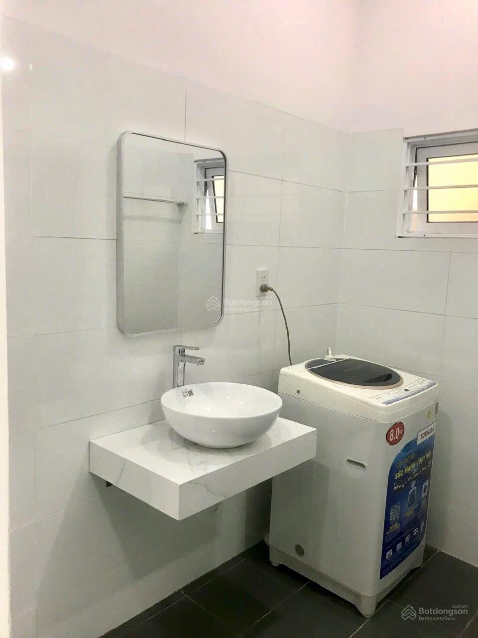 Bán nhà 2 tầng đường hẻm Tuệ Tĩnh phố Tây Nha Trang giá tốt