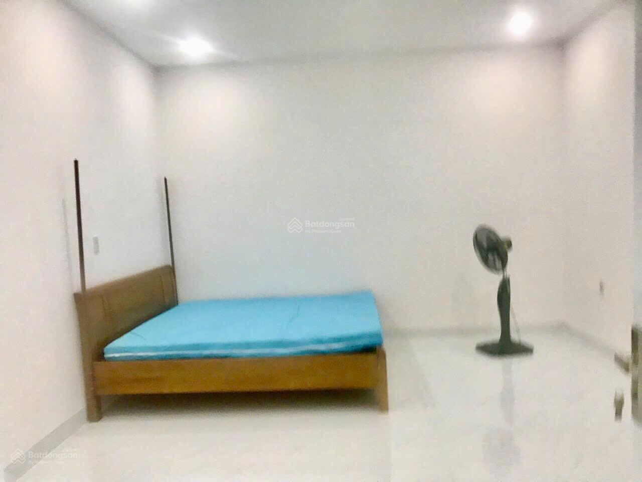 Bán nhà 2 tầng đường hẻm Tuệ Tĩnh phố Tây Nha Trang giá tốt