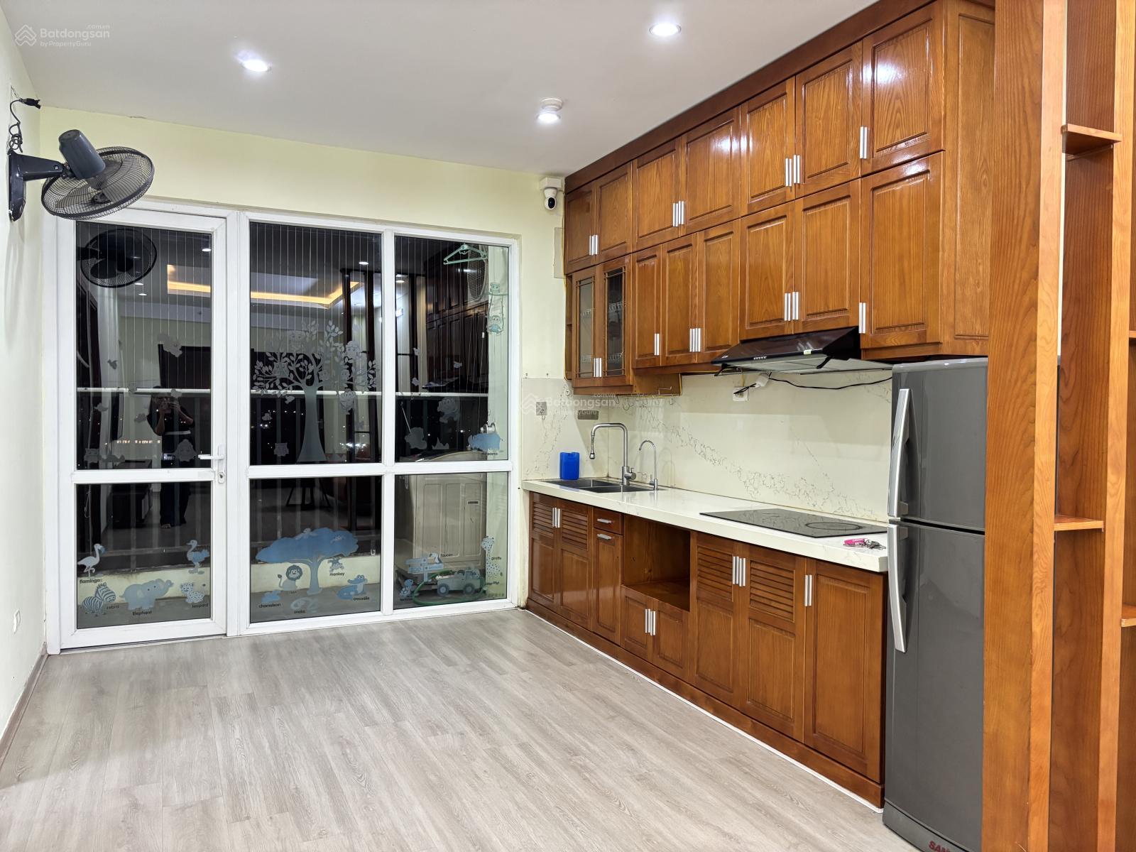 Cần tiền nên chủ bán nhanh căn góc 2PN2WC 66m2 toà Phenikaa Hoà Lạc. Tầng trung, sổ hồng lâu dài