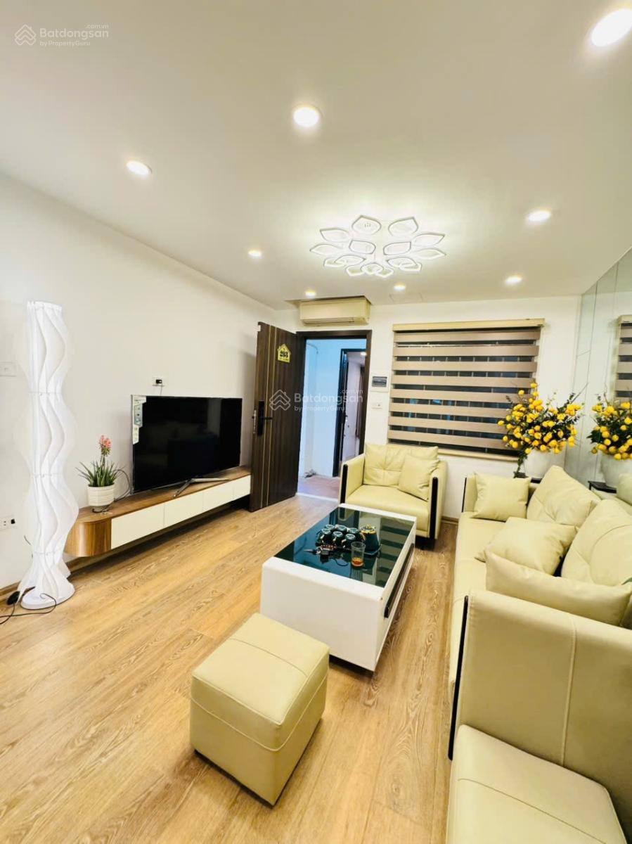 Nhà đẹp Quỳnh Mai, Hai Bà Trưng 25/70m2, tầng 2, giá 4,35 tỷ