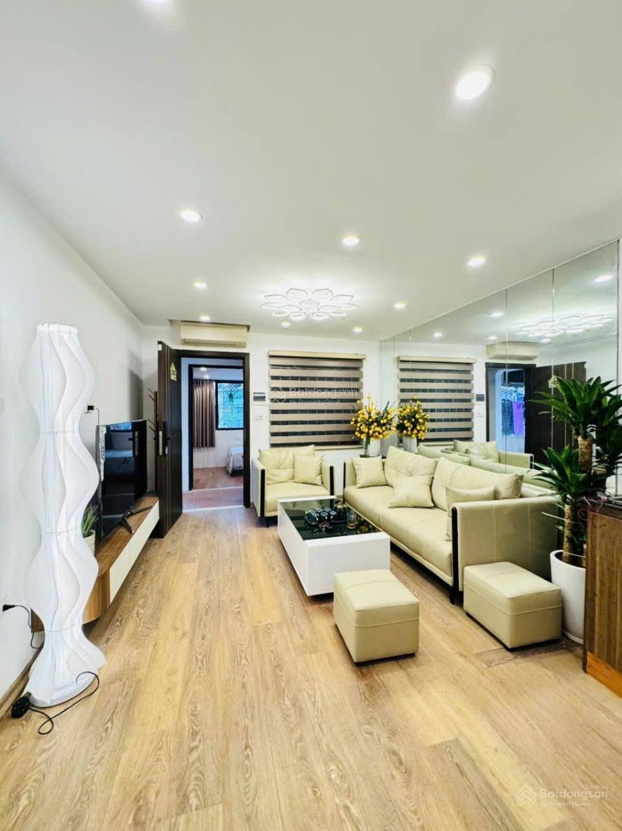 Nhà đẹp Quỳnh Mai, Hai Bà Trưng 25/70m2, tầng 2, giá 4,35 tỷ