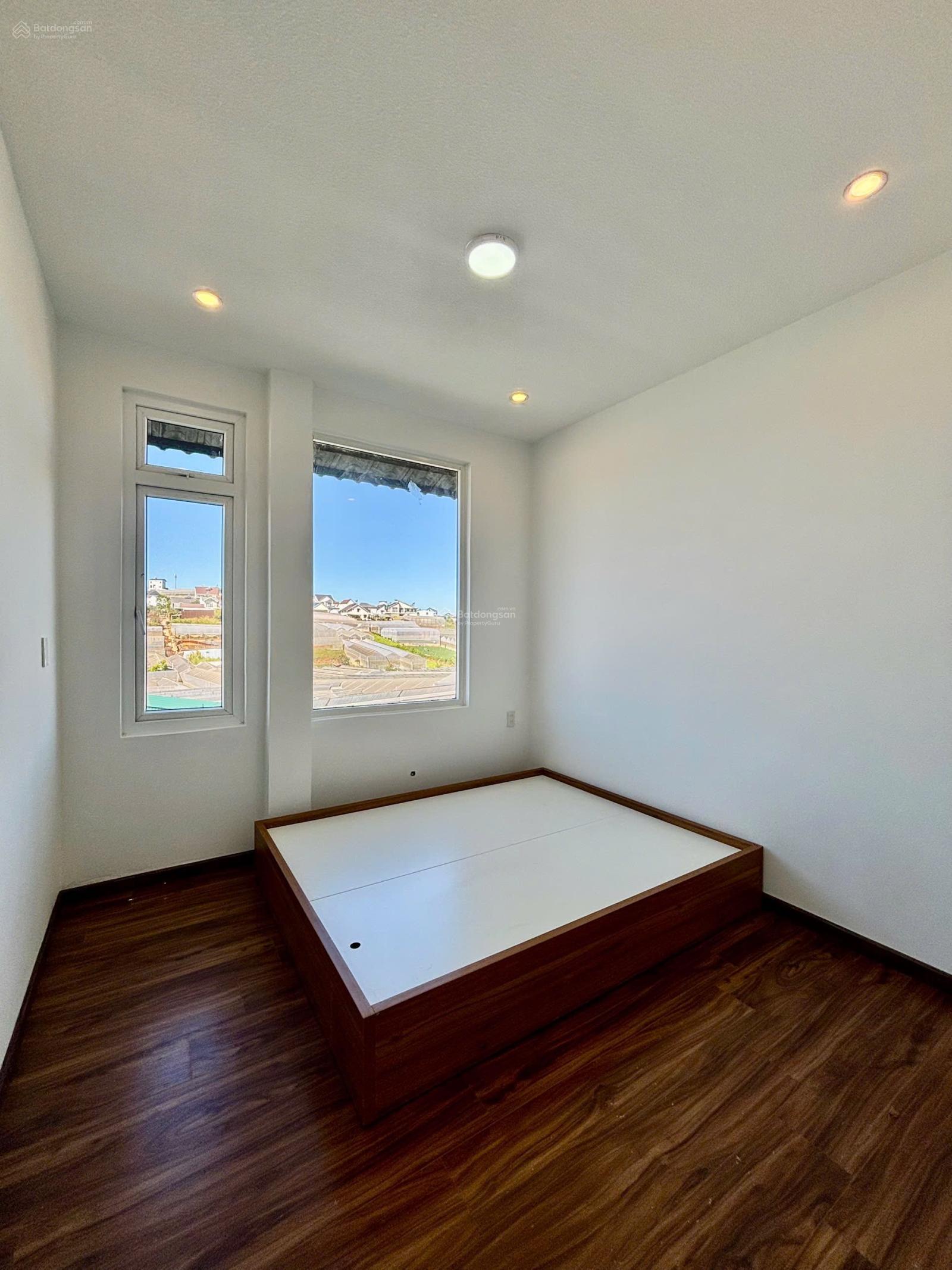 Nhà mới đẹp đường ô tô đón tết giá chỉ 3,2 tỷ sổ hồng cầm tay