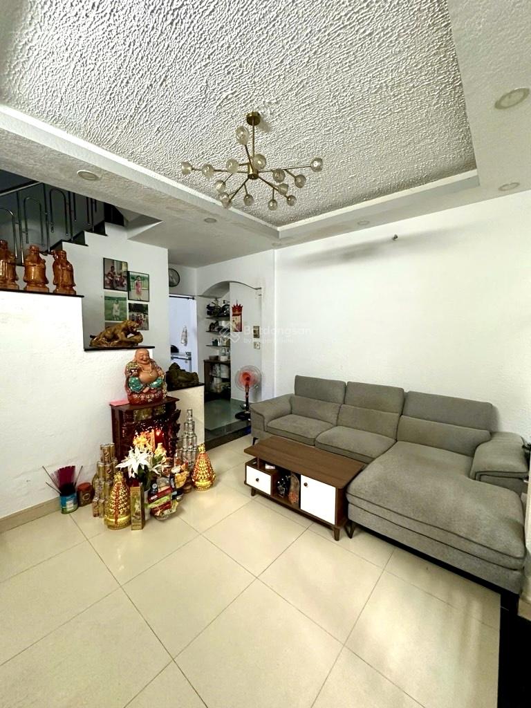 Bán nhà Tôn Đản, ngang 4m, lưu thông ra đường số, Vĩnh Hội, Khánh Hội gần ĐH Nguyễn Tất Thành