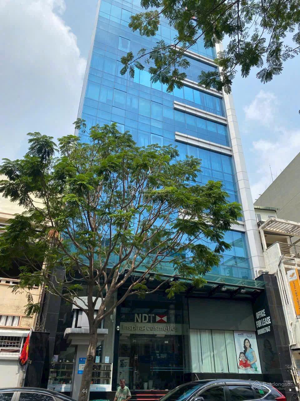 Bán tòa nhà góc 2 mặt tiền Nguyễn Trãi Q11| DT 14x28m| 2 hầm 10 tầng| HĐT 900 tr/tháng| Giá 450 tỷ