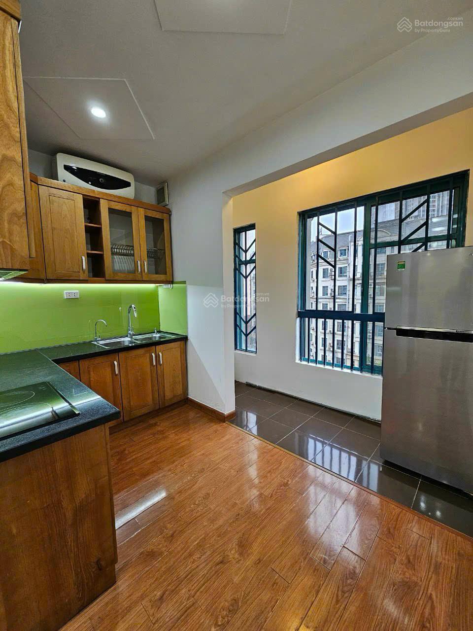 Bán căn hộ 50m2, 2PN, 1WC tại Yên Hòa, 4,9 tỷ VND- toà n02 yên hoà codominium Trung Kính