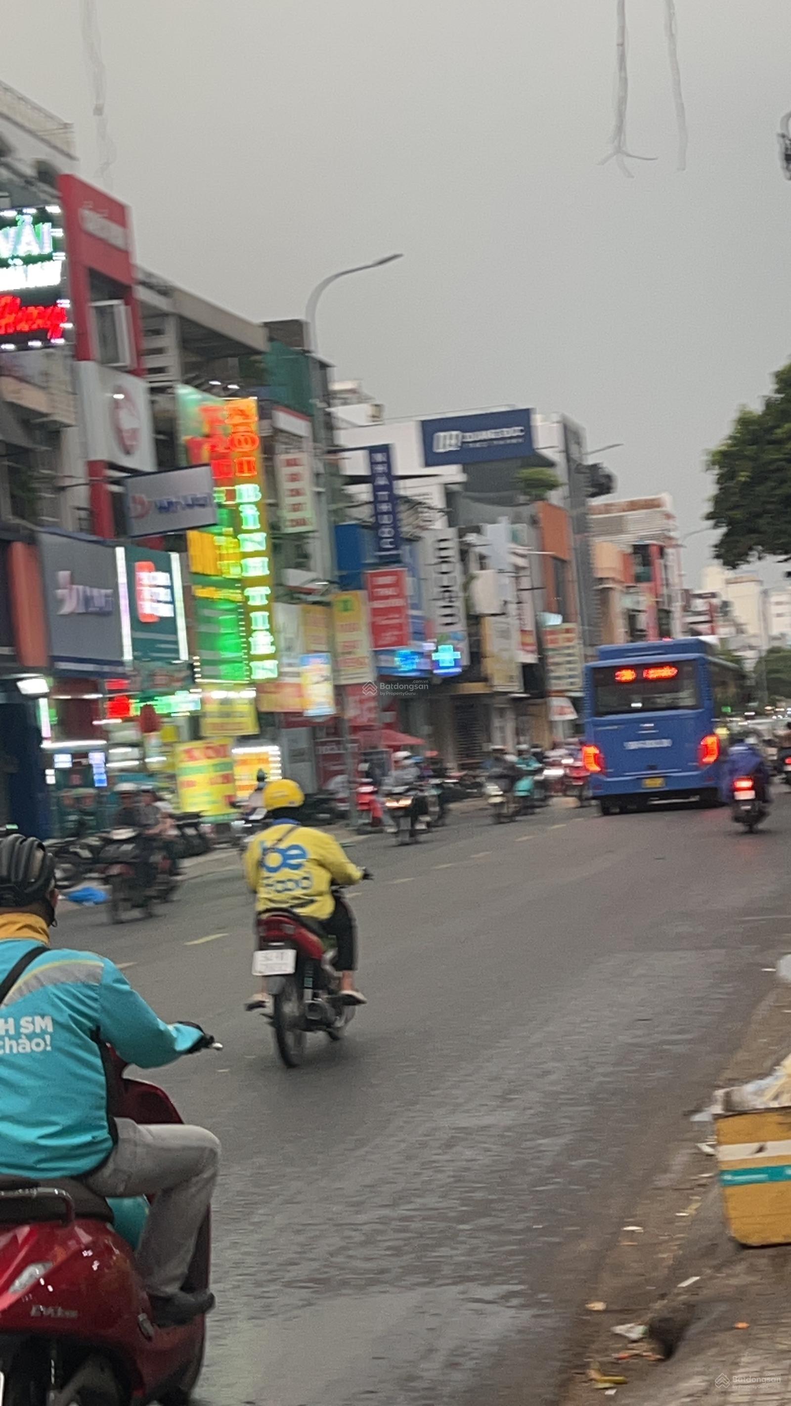 Bán NR tại Bàn Cờ, 20 tỷ, 90m2, 6PN, 6WC, pháp lý đầy đủ, giá tốt, nhiều tiện ích