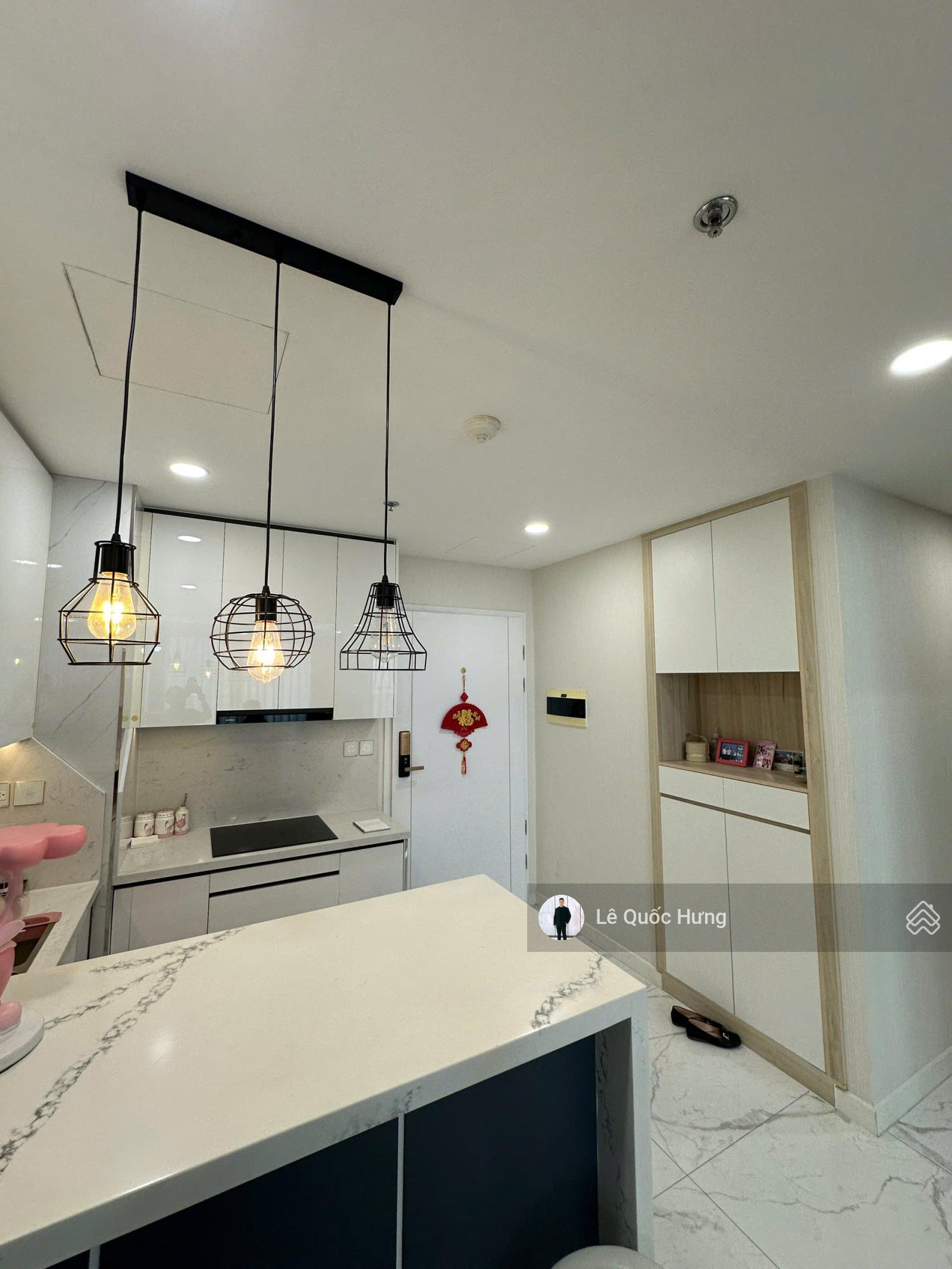 Bán văn phòng đa năng Sunshine Sky City (2PN - 2WC) DT 70m2 tầng cao giá 4tỷ150. LH: 0903 705 ***