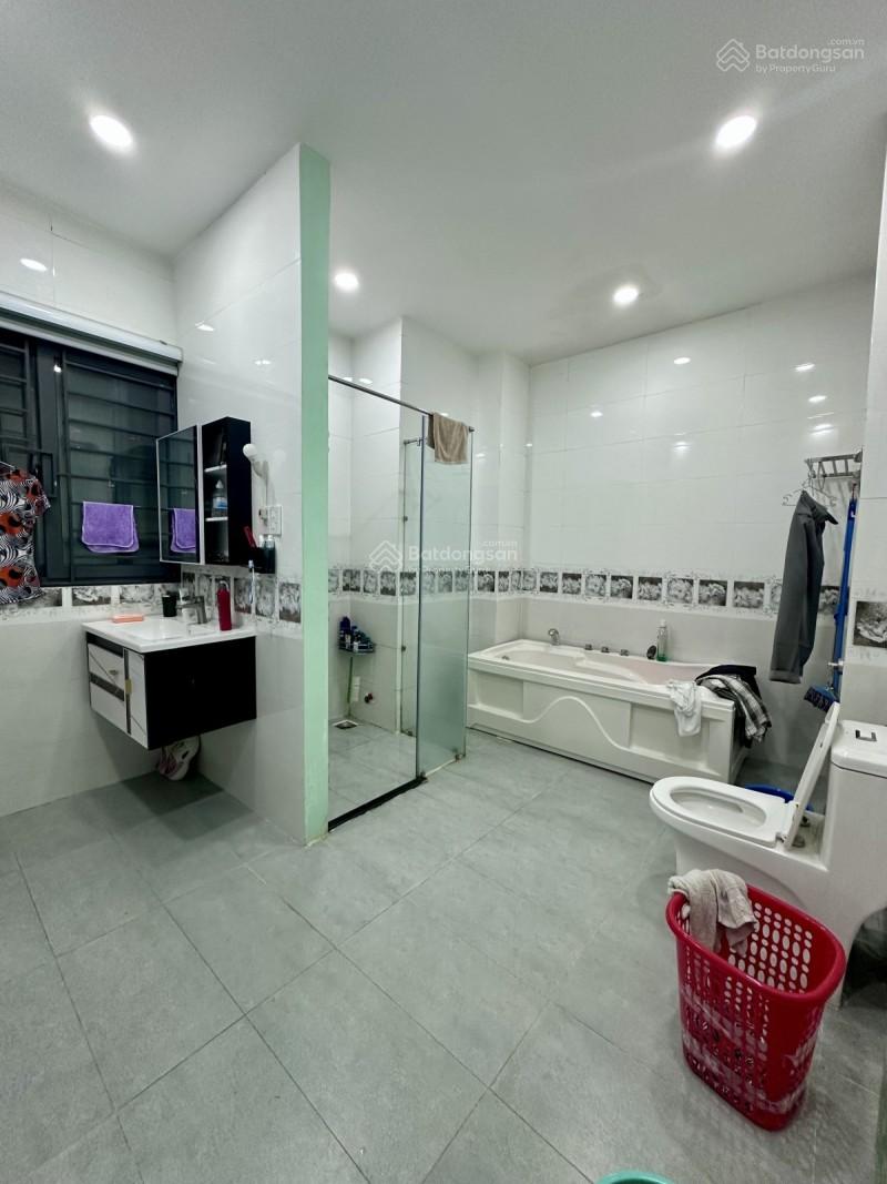 BÁN NHÀ HXH TRẦN HƯNG ĐẠO Q5 - 5 TẦNG CÓ THANG MÁY - NỞ HẬU - GIÁ 9.5 TỶ!