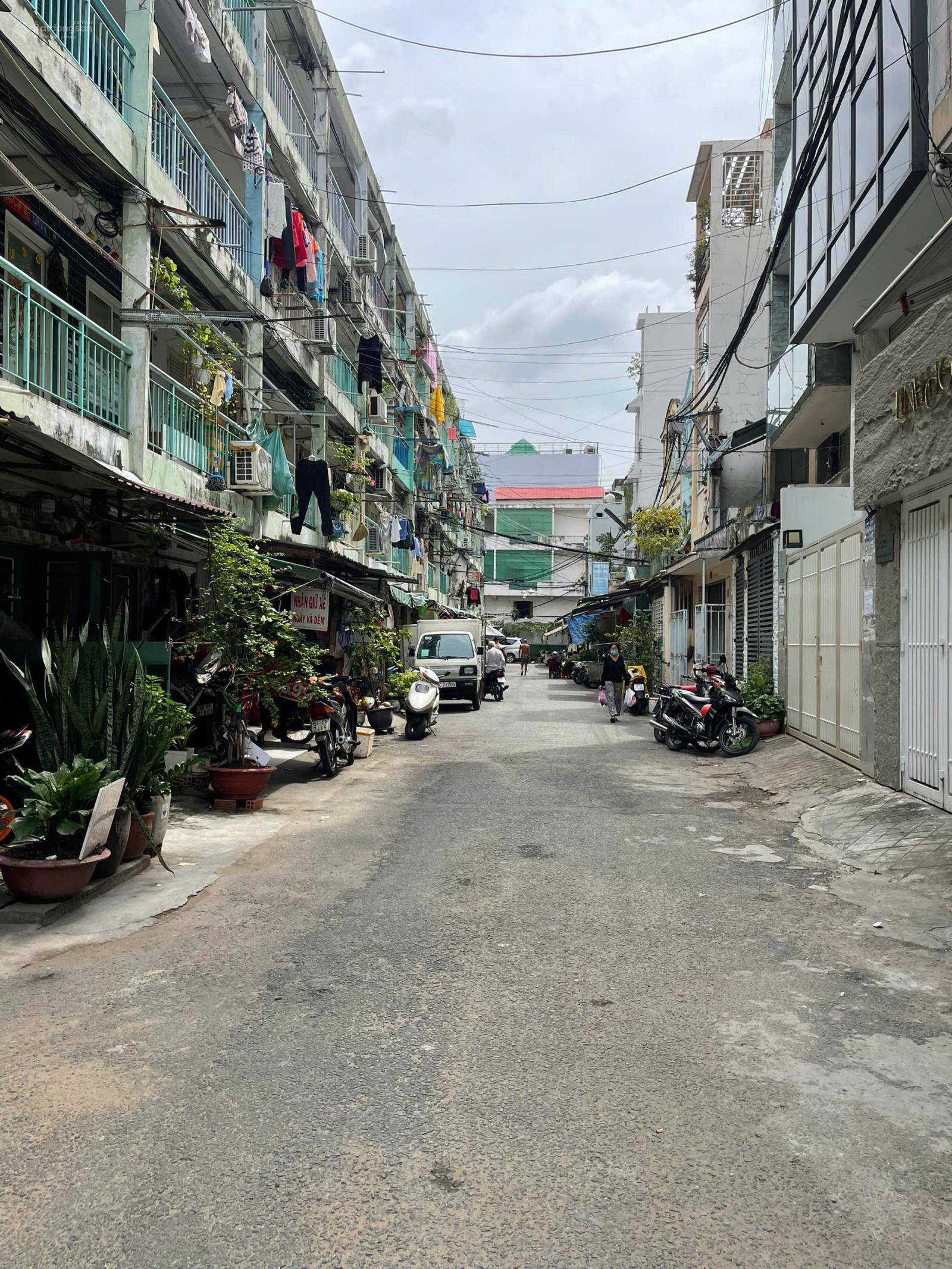 Bán nhà hẻm xe hơi Nguyễn Thiện Thuật, P.1, Q.3. DT 5x17m. NH 5.95m. 5 lầu, thang máy. Giá 26 tỷ TL