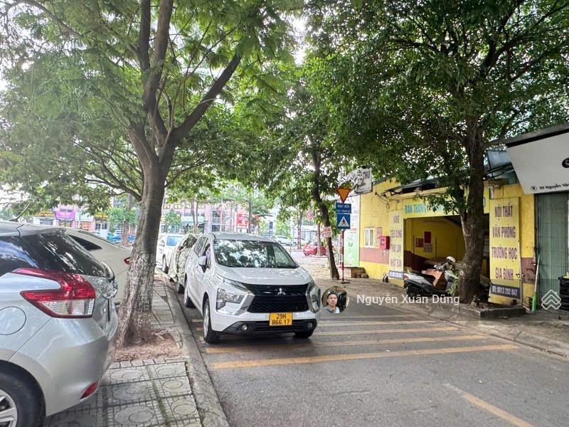 MẶT PHỐ ĐẸP - MẶT TIỀN RỘNG - PHÂN LÔ - VỈA HÈ - KINH DOANH SẦM UẤT