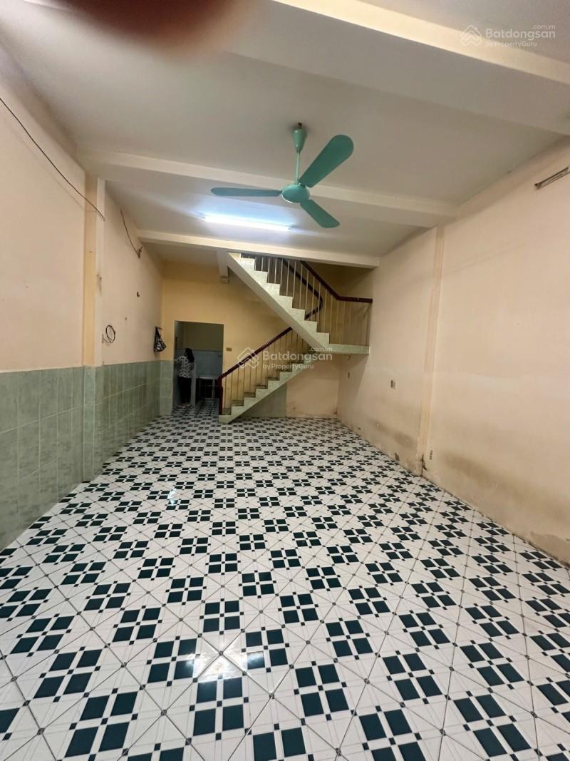 GIẢM 100TR - HẺM Ô TÔ 6M TRẦN PHÚ Q5 - 65M2 - GIÁ MỚI 8.6 TỶ!  	 Vị trí: Trần Phú, P8, Q5.