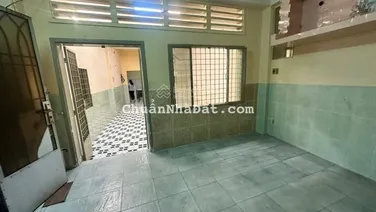 GIẢM 100TR - HẺM Ô TÔ 6M TRẦN PHÚ Q5 - 65M2 - GIÁ MỚI 8.6 TỶ! Vị trí: Trần Phú, P8, Q5.