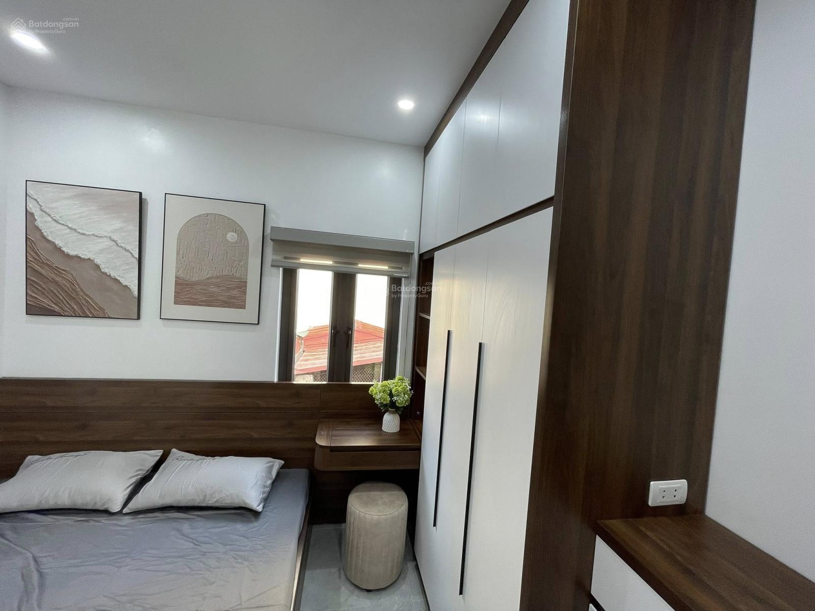 Bán nhà mới, 1 ngoặt ra Tây Sơn, Đống Đa, ngõ rất rộng thoáng, khung BTCT, thiết kế hiện đại